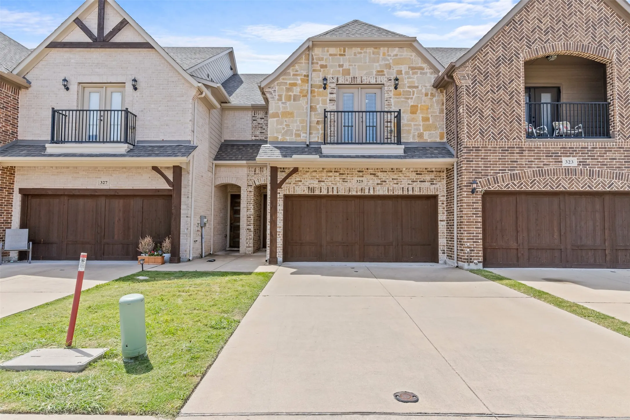 Low maintenance townhome with so much curb appeal!