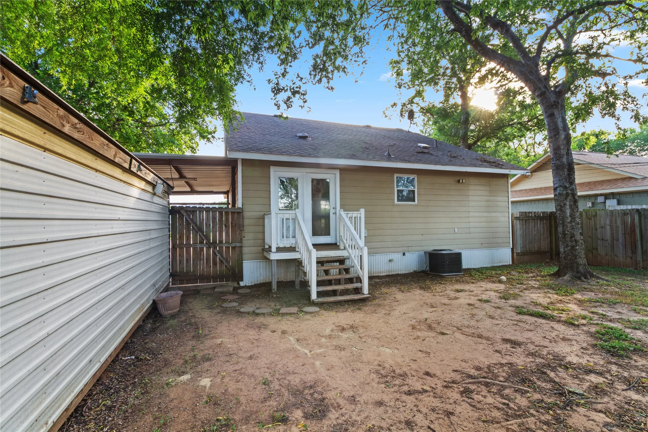 Single Family Residence For Rent in Mc Lennan County , 6301 Sydney Drive, Waco, Texas 76708, 3 Bedrooms, 2 Bathrooms, Garage spaces, 1,524 Sqft, built in 1993, Price $2,000, mls#21346282, Real Estate Agent in Waco, Homes For Rent in Mc Lennan county, Homes For Rent in Waco, Realtor in Waco Texas, Real Estate Brokerage Independent Realty Texas, Luminita Cordes Realtor