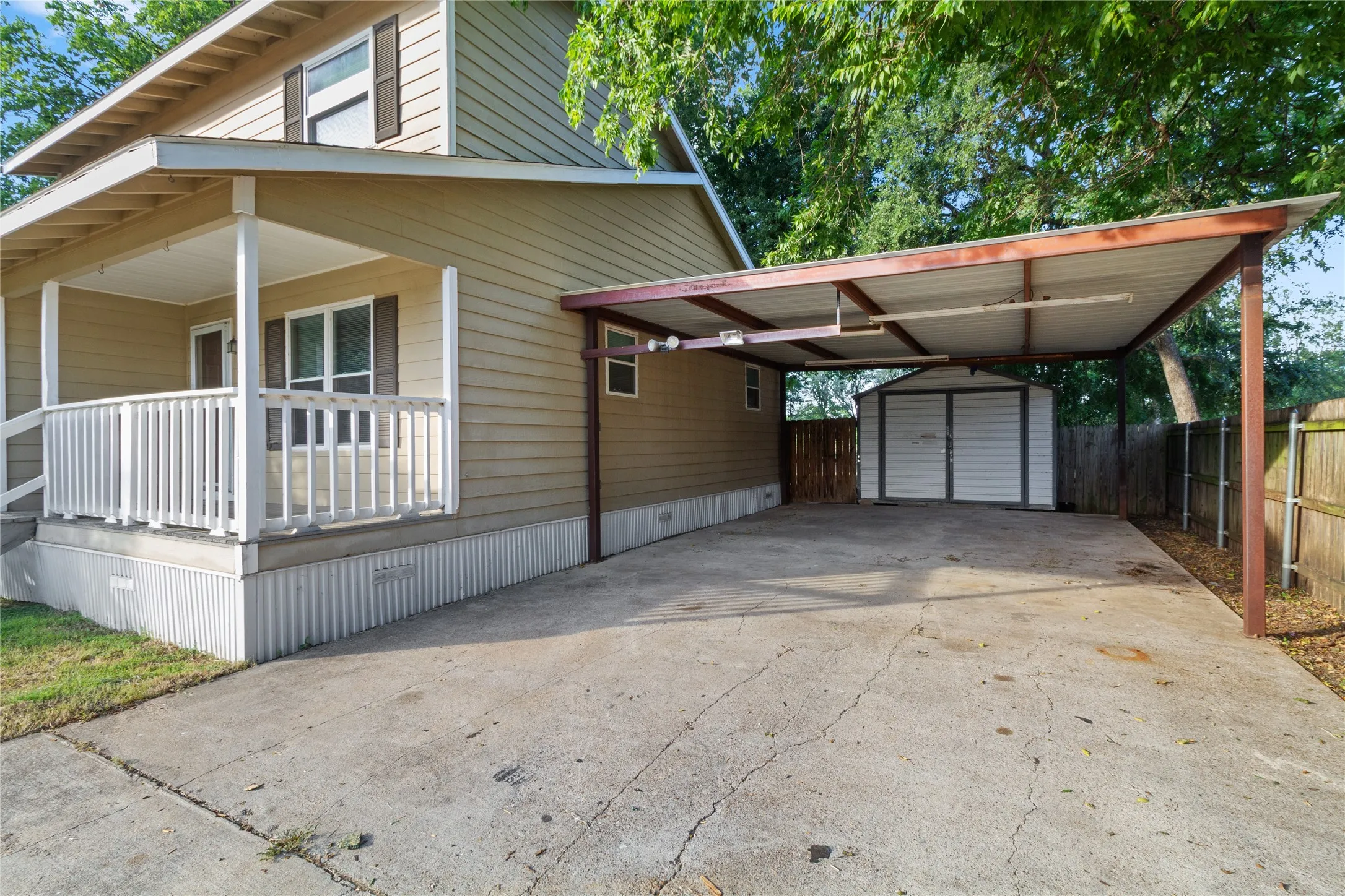 Single Family Residence For Rent in Mc Lennan County , 6301 Sydney Drive, Waco, Texas 76708, 3 Bedrooms, 2 Bathrooms, Garage spaces, 1,524 Sqft, built in 1993, Price $2,000, mls#21346282, Real Estate Agent in Waco, Homes For Rent in Mc Lennan county, Homes For Rent in Waco, Realtor in Waco Texas, Real Estate Brokerage Independent Realty Texas, Luminita Cordes Realtor