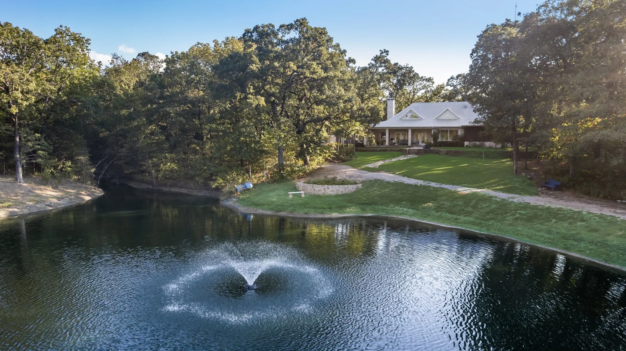 Single Family Residence For Sale in Fannin County , 1473 County Road 2980, Windom, Texas 75492, 3 Bedroom, 3 Bathroom, 2 Garage spaces, 2,773 Sqft, built in 2009, mls#21345666, Real Estate Agent in Windom, Homes For Sale in Fannin county, Homes For Sale in Windom, Realtor in Windom Texas, Real Estate Brokerage Independent Realty Texas, Luminita Cordes Realtor