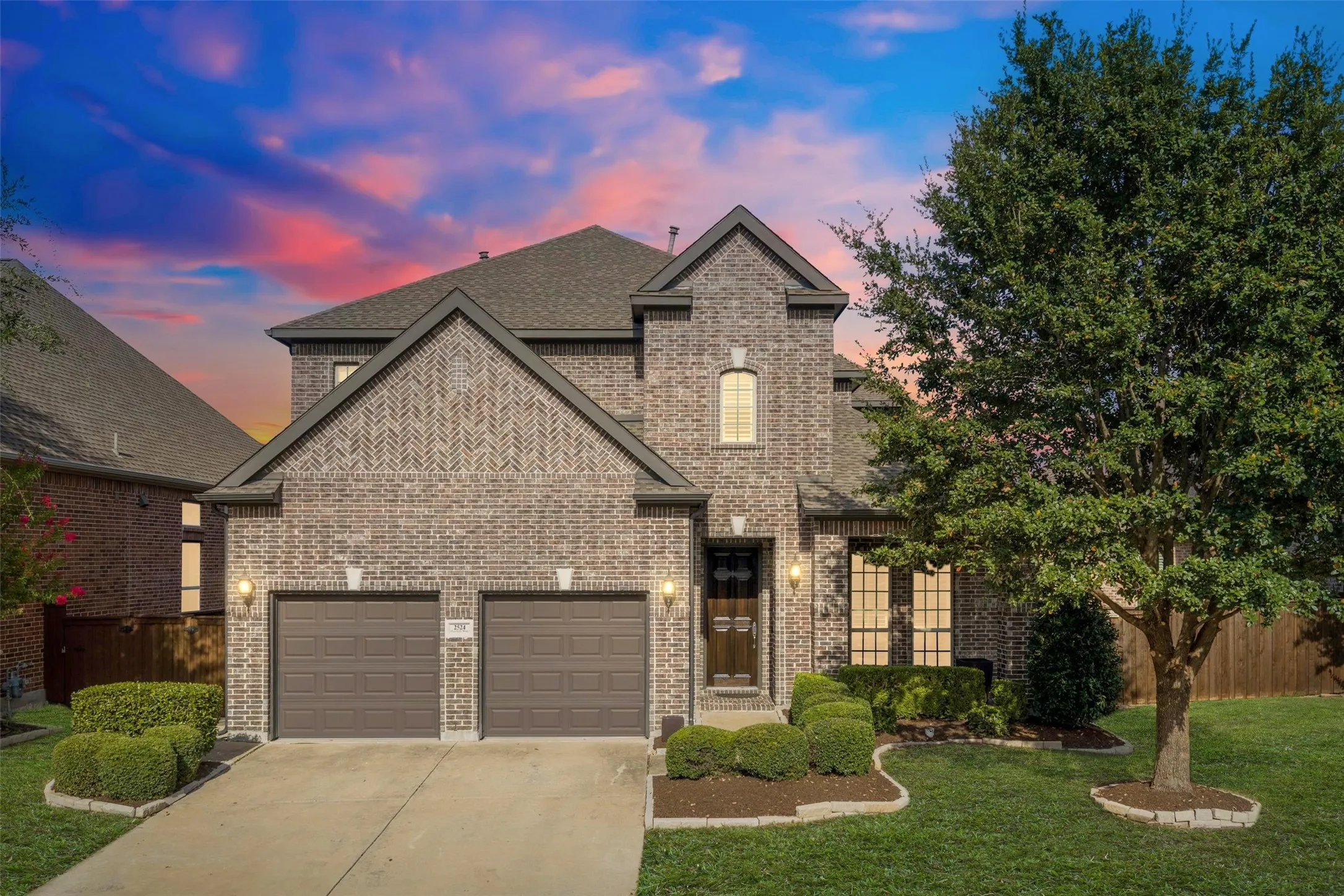 Single Family Residence For Sale in Collin County , 2524 Hayloft Way, Plano, Texas 75075, 4 Bedroom, 4 Bathroom, 2 Garage spaces, 3,803 Sqft, built in 2014, mls#21344999, Real Estate Agent in Plano, Homes For Sale in Collin county, Homes For Sale in Plano, Realtor in Plano Texas, Real Estate Brokerage Independent Realty Texas, Luminita Cordes Realtor