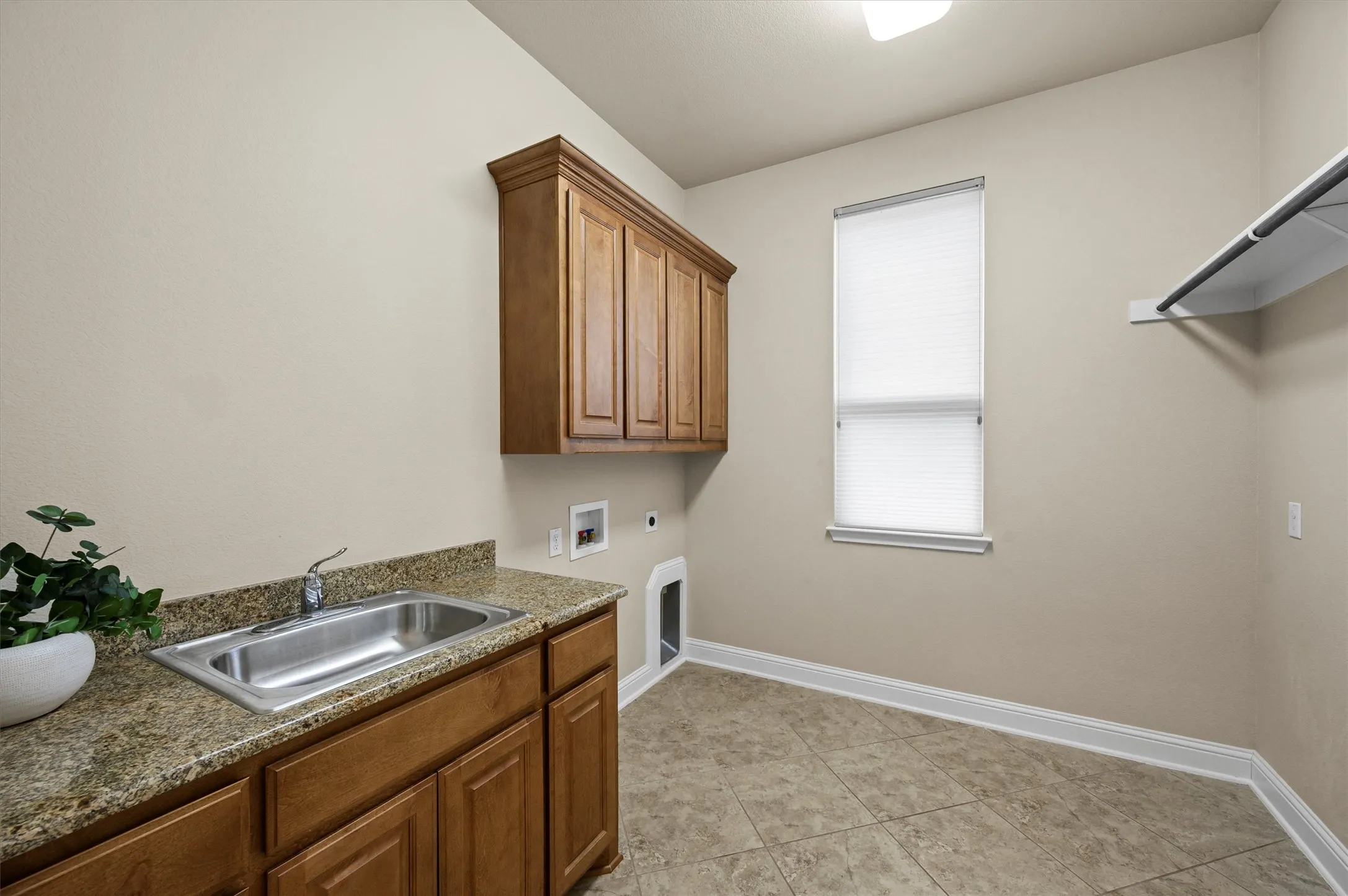 Single Family Residence For Sale in Collin County , 2524 Hayloft Way, Plano, Texas 75075, 4 Bedroom, 4 Bathroom, 2 Garage spaces, 3,803 Sqft, built in 2014, mls#21344999, Real Estate Agent in Plano, Homes For Sale in Collin county, Homes For Sale in Plano, Realtor in Plano Texas, Real Estate Brokerage Independent Realty Texas, Luminita Cordes Realtor