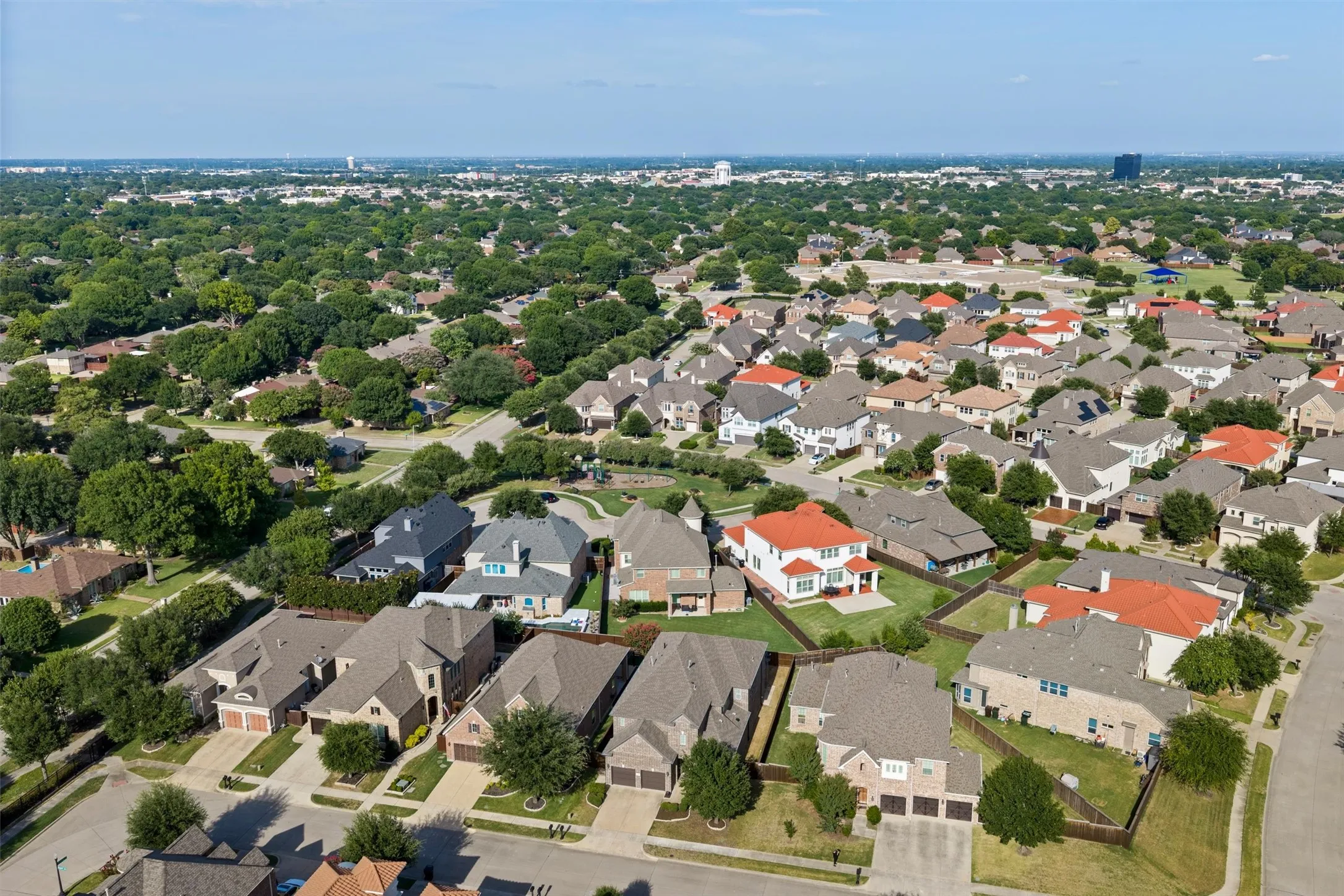 Single Family Residence For Sale in Collin County , 2524 Hayloft Way, Plano, Texas 75075, 4 Bedroom, 4 Bathroom, 2 Garage spaces, 3,803 Sqft, built in 2014, mls#21344999, Real Estate Agent in Plano, Homes For Sale in Collin county, Homes For Sale in Plano, Realtor in Plano Texas, Real Estate Brokerage Independent Realty Texas, Luminita Cordes Realtor