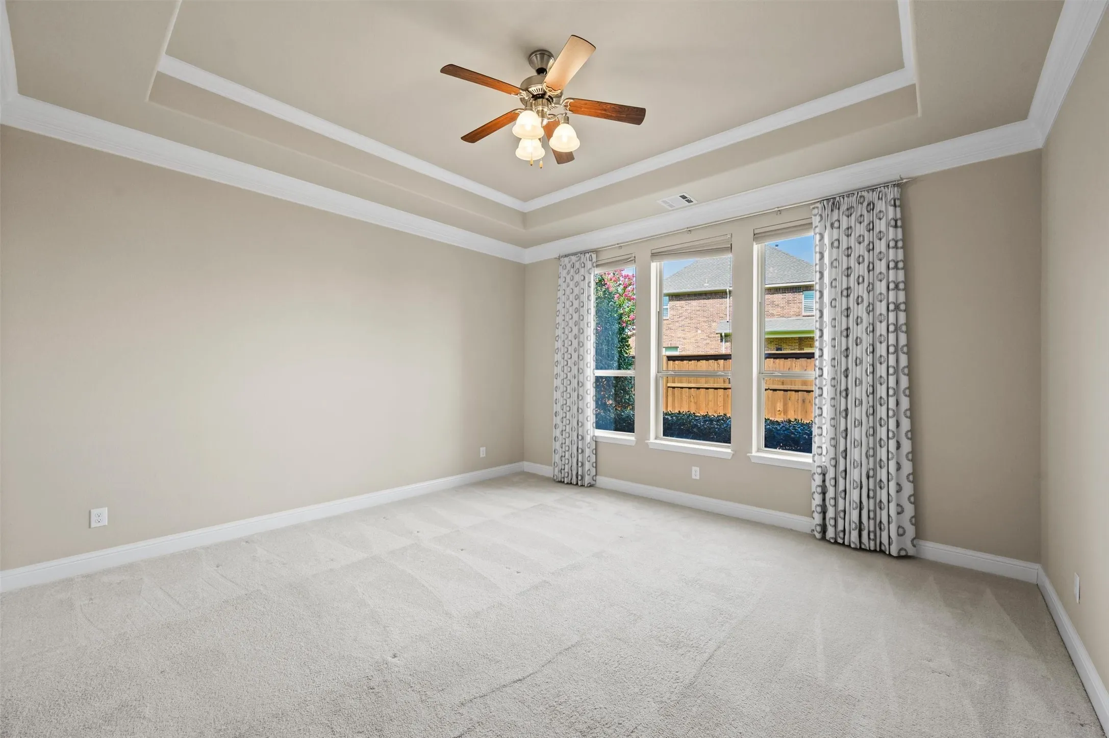 Single Family Residence For Sale in Collin County , 2524 Hayloft Way, Plano, Texas 75075, 4 Bedroom, 4 Bathroom, 2 Garage spaces, 3,803 Sqft, built in 2014, mls#21344999, Real Estate Agent in Plano, Homes For Sale in Collin county, Homes For Sale in Plano, Realtor in Plano Texas, Real Estate Brokerage Independent Realty Texas, Luminita Cordes Realtor