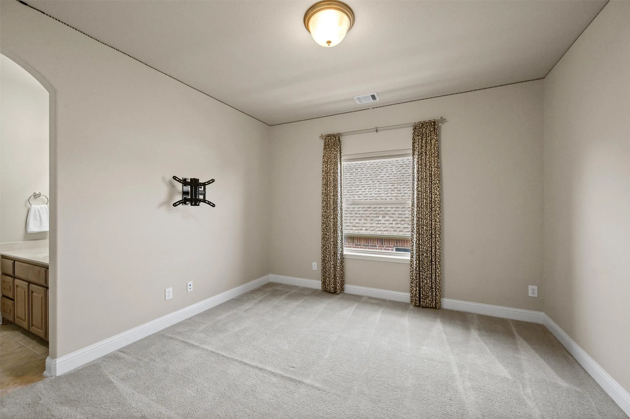 Single Family Residence For Sale in Collin County , 2524 Hayloft Way, Plano, Texas 75075, 4 Bedroom, 4 Bathroom, 2 Garage spaces, 3,803 Sqft, built in 2014, mls#21344999, Real Estate Agent in Plano, Homes For Sale in Collin county, Homes For Sale in Plano, Realtor in Plano Texas, Real Estate Brokerage Independent Realty Texas, Luminita Cordes Realtor