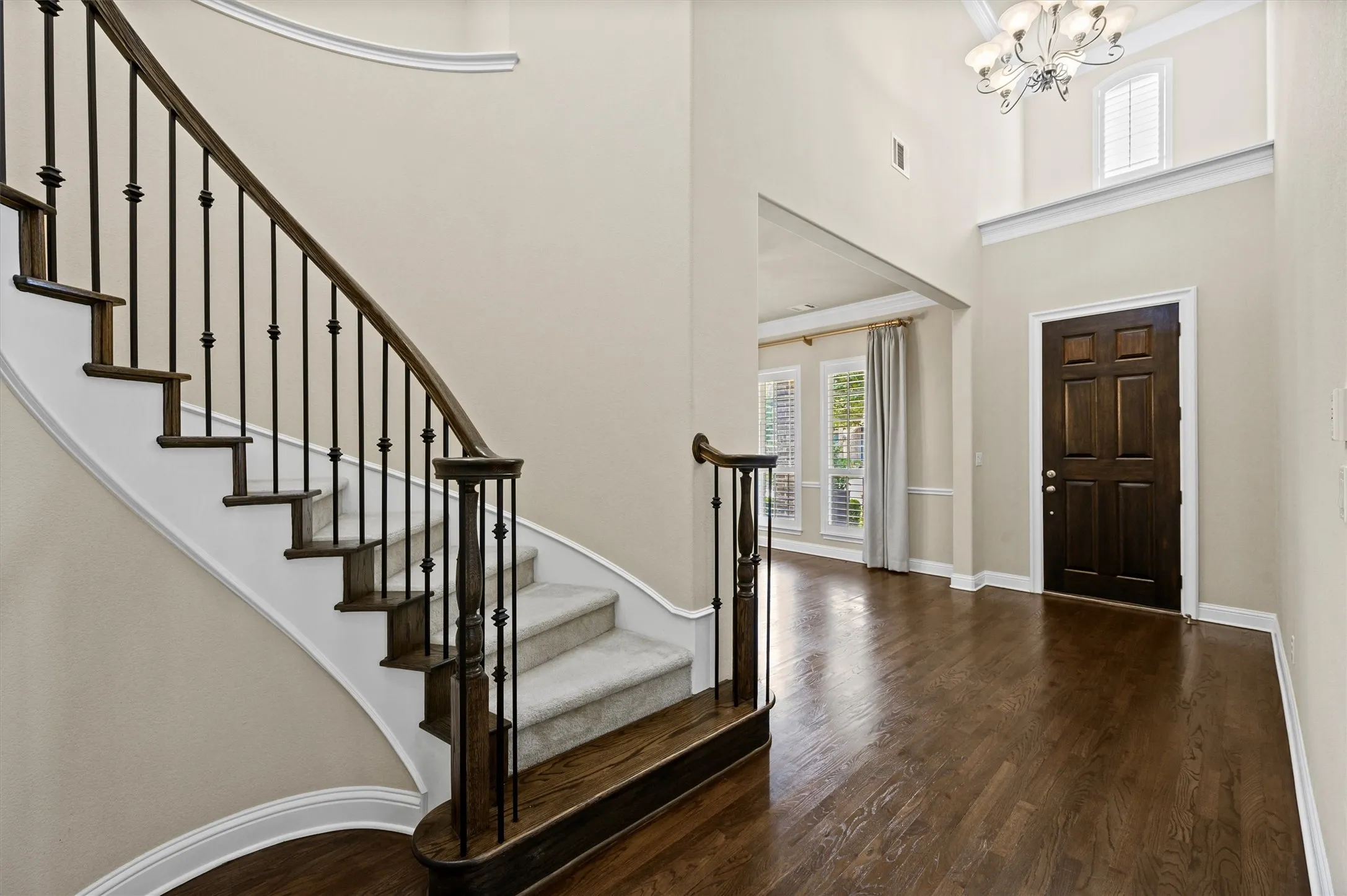 Single Family Residence For Sale in Collin County , 2524 Hayloft Way, Plano, Texas 75075, 4 Bedroom, 4 Bathroom, 2 Garage spaces, 3,803 Sqft, built in 2014, mls#21344999, Real Estate Agent in Plano, Homes For Sale in Collin county, Homes For Sale in Plano, Realtor in Plano Texas, Real Estate Brokerage Independent Realty Texas, Luminita Cordes Realtor