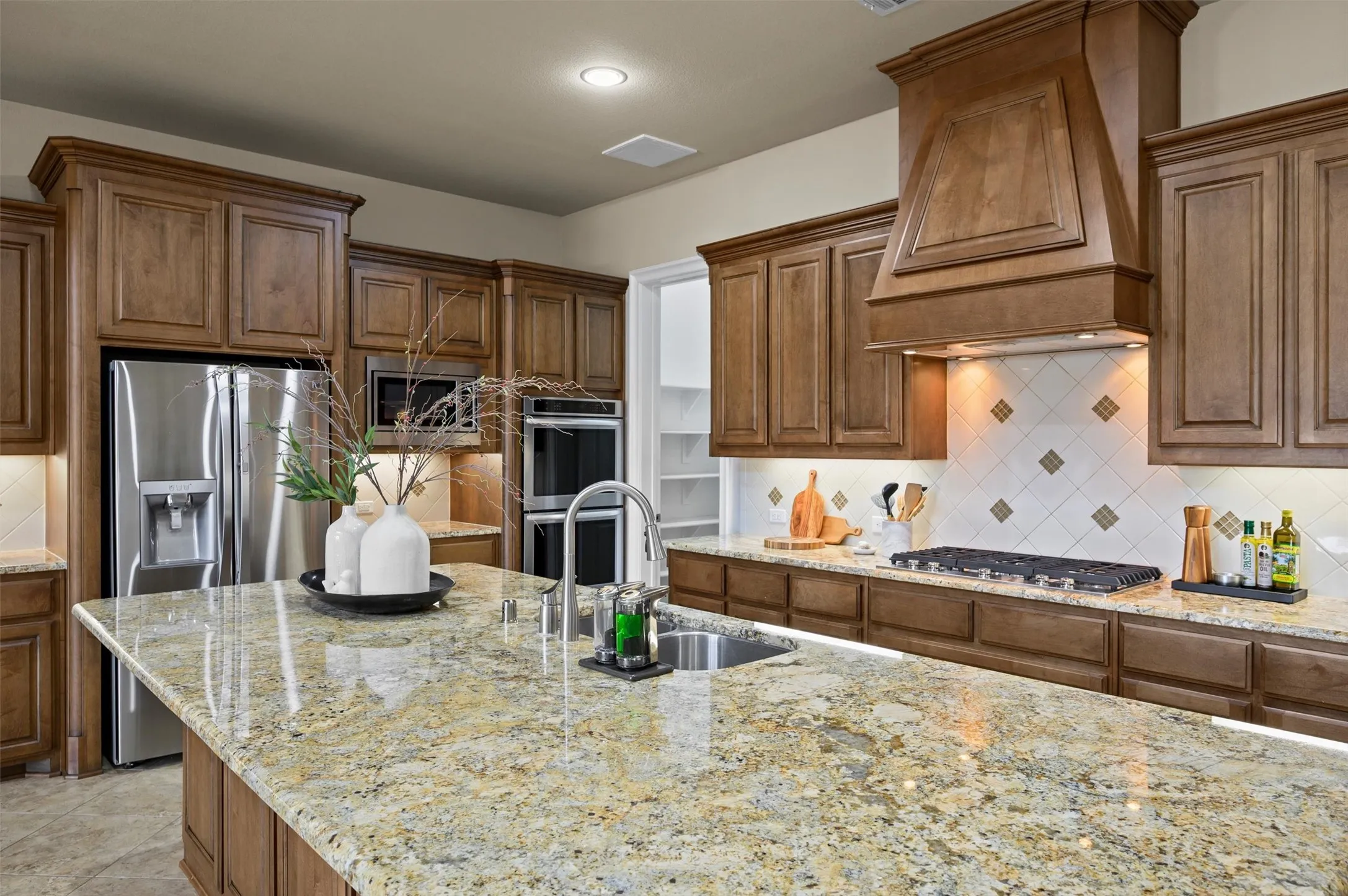 Single Family Residence For Sale in Collin County , 2524 Hayloft Way, Plano, Texas 75075, 4 Bedroom, 4 Bathroom, 2 Garage spaces, 3,803 Sqft, built in 2014, mls#21344999, Real Estate Agent in Plano, Homes For Sale in Collin county, Homes For Sale in Plano, Realtor in Plano Texas, Real Estate Brokerage Independent Realty Texas, Luminita Cordes Realtor