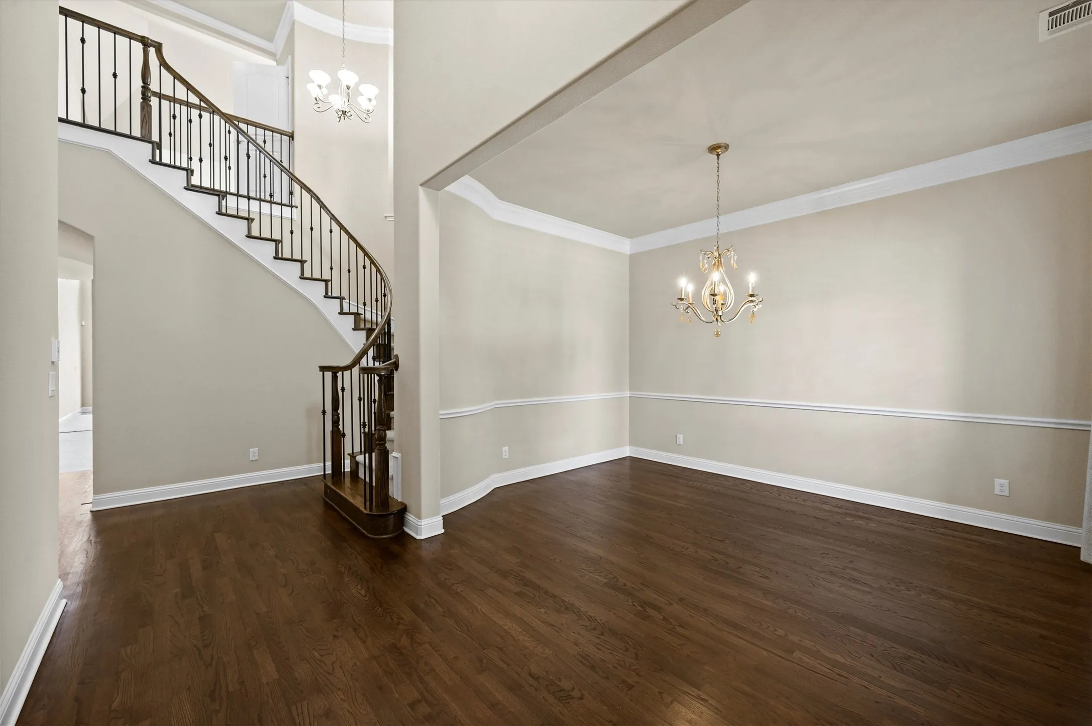 Single Family Residence For Sale in Collin County , 2524 Hayloft Way, Plano, Texas 75075, 4 Bedroom, 4 Bathroom, 2 Garage spaces, 3,803 Sqft, built in 2014, mls#21344999, Real Estate Agent in Plano, Homes For Sale in Collin county, Homes For Sale in Plano, Realtor in Plano Texas, Real Estate Brokerage Independent Realty Texas, Luminita Cordes Realtor