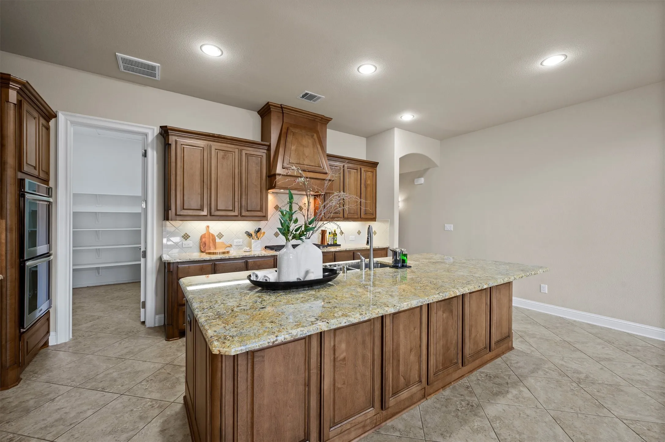 Single Family Residence For Sale in Collin County , 2524 Hayloft Way, Plano, Texas 75075, 4 Bedroom, 4 Bathroom, 2 Garage spaces, 3,803 Sqft, built in 2014, mls#21344999, Real Estate Agent in Plano, Homes For Sale in Collin county, Homes For Sale in Plano, Realtor in Plano Texas, Real Estate Brokerage Independent Realty Texas, Luminita Cordes Realtor