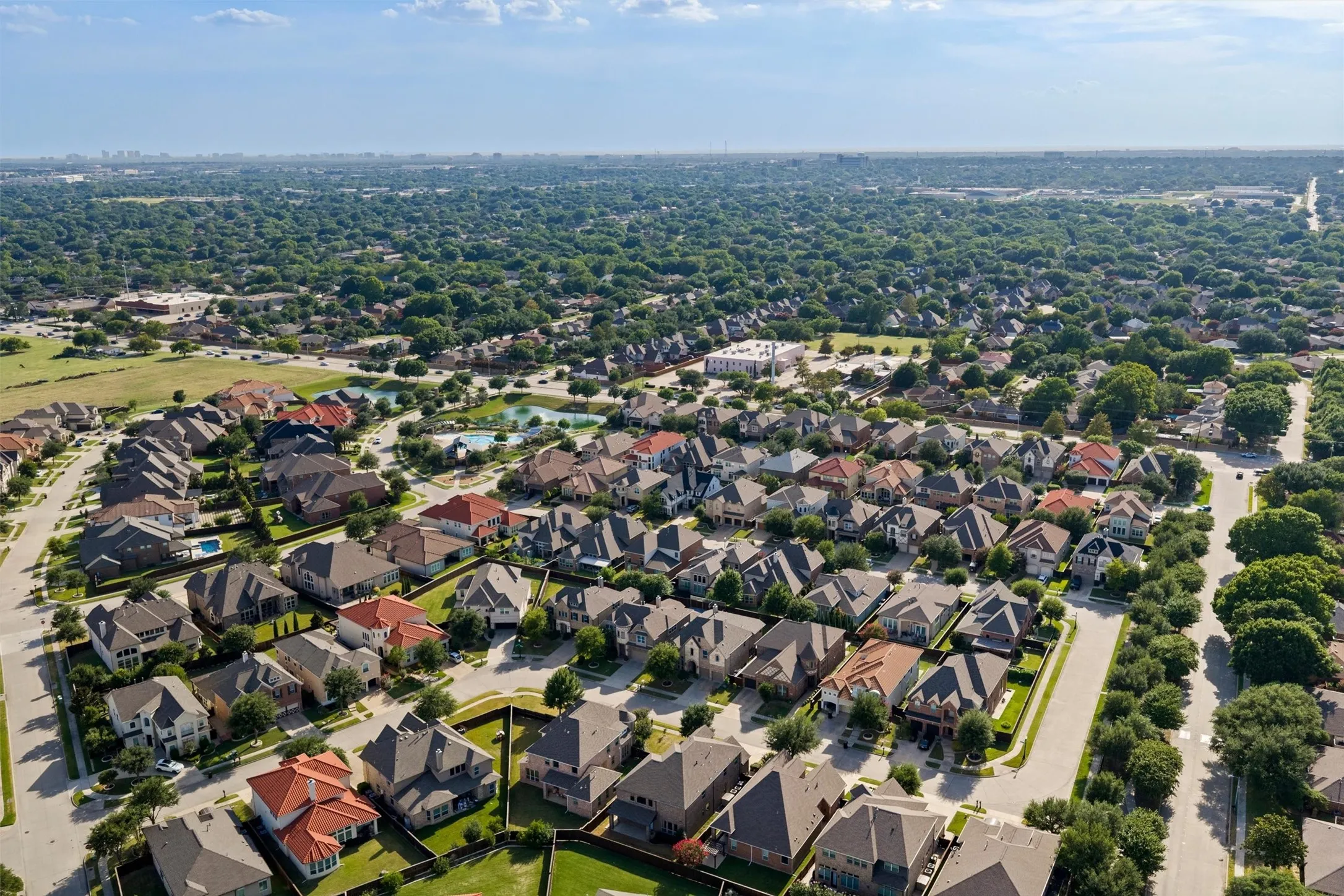 Single Family Residence For Sale in Collin County , 2524 Hayloft Way, Plano, Texas 75075, 4 Bedroom, 4 Bathroom, 2 Garage spaces, 3,803 Sqft, built in 2014, mls#21344999, Real Estate Agent in Plano, Homes For Sale in Collin county, Homes For Sale in Plano, Realtor in Plano Texas, Real Estate Brokerage Independent Realty Texas, Luminita Cordes Realtor