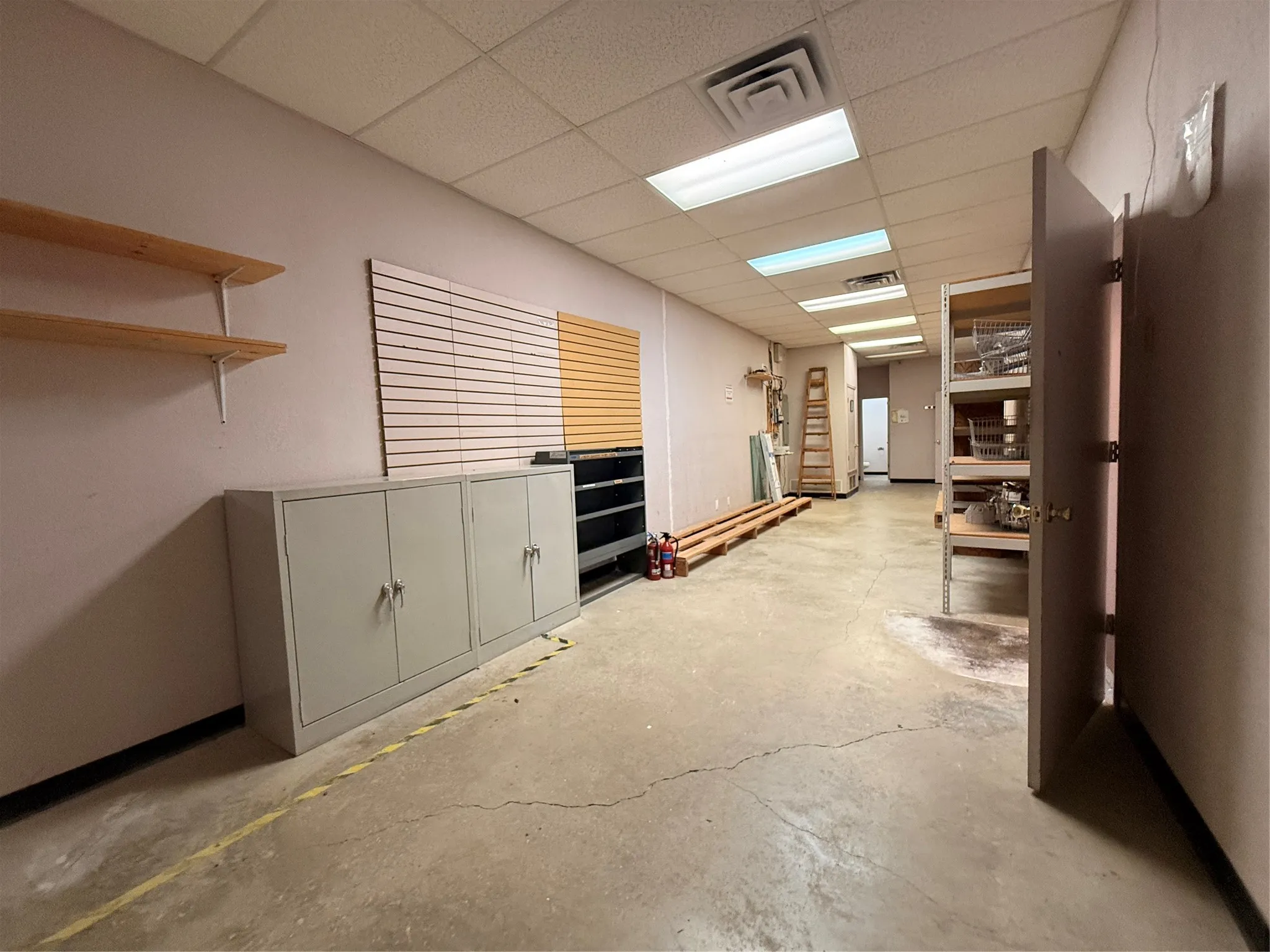 Office For Sale in Tarrant County , 5016 Jacksboro Highway, Sansom Park, Texas 76114, 0, 0, Garage spaces, 0 Sqft, built in 1996, Price $625,000, mls#21346288, Real Estate Agent in Sansom Park, Homes For Sale in Tarrant county, Homes For Sale in Sansom Park, Realtor in Sansom Park Texas, Real Estate Brokerage Independent Realty Texas, Luminita Cordes Realtor