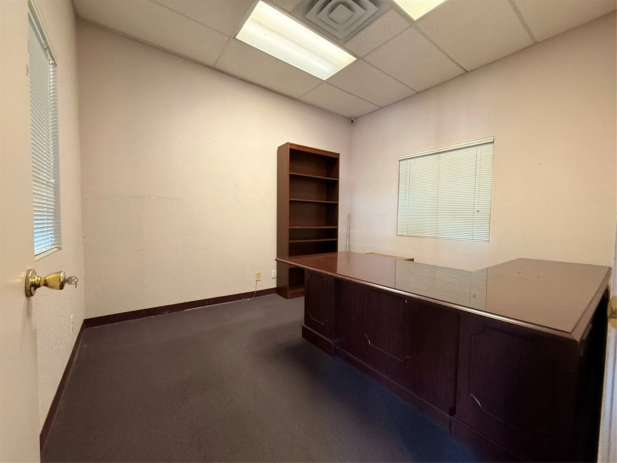 Office For Sale in Tarrant County , 5016 Jacksboro Highway, Sansom Park, Texas 76114, 0, 0, Garage spaces, 0 Sqft, built in 1996, Price $625,000, mls#21346288, Real Estate Agent in Sansom Park, Homes For Sale in Tarrant county, Homes For Sale in Sansom Park, Realtor in Sansom Park Texas, Real Estate Brokerage Independent Realty Texas, Luminita Cordes Realtor