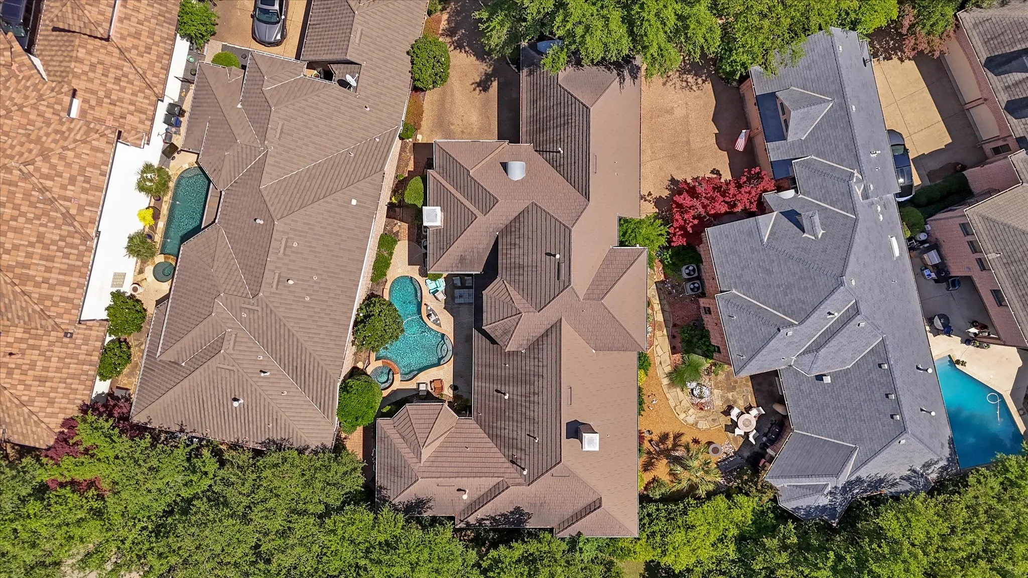 Single Family Residence For Sale in Denton County , 2349 Briar Court, Frisco, Texas 75034, 4 Bedrooms, 4 Bathrooms, 2 Garage spaces, 3,504 Sqft, built in 2001, Price $925,000, mls#21345443, Real Estate Agent in Frisco, Homes For Sale in Denton county, Homes For Sale in Frisco, Realtor in Frisco Texas, Real Estate Brokerage Independent Realty Texas, Luminita Cordes Realtor