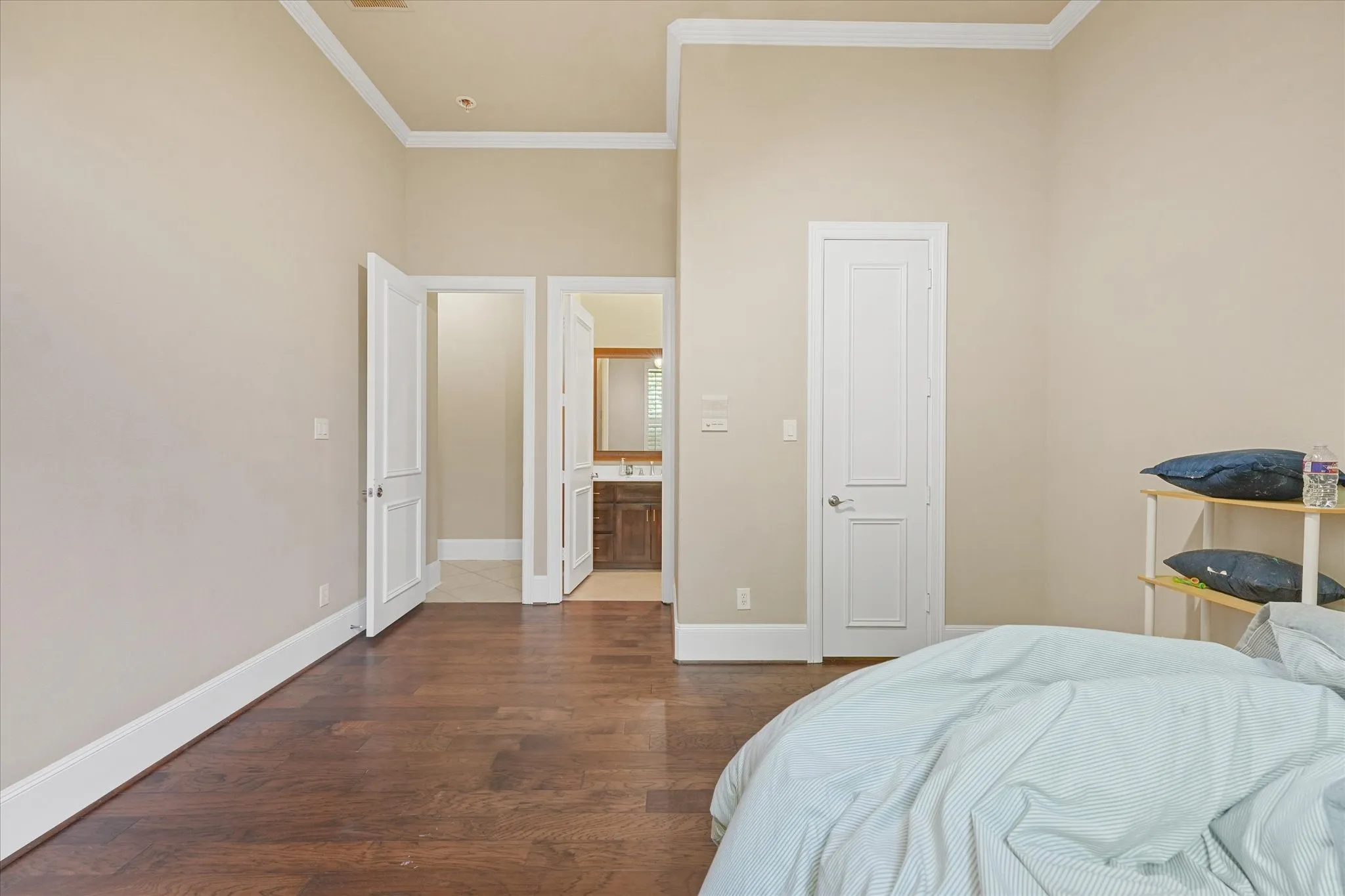Single Family Residence For Sale in Denton County , 2349 Briar Court, Frisco, Texas 75034, 4 Bedrooms, 4 Bathrooms, 2 Garage spaces, 3,504 Sqft, built in 2001, Price $925,000, mls#21345443, Real Estate Agent in Frisco, Homes For Sale in Denton county, Homes For Sale in Frisco, Realtor in Frisco Texas, Real Estate Brokerage Independent Realty Texas, Luminita Cordes Realtor