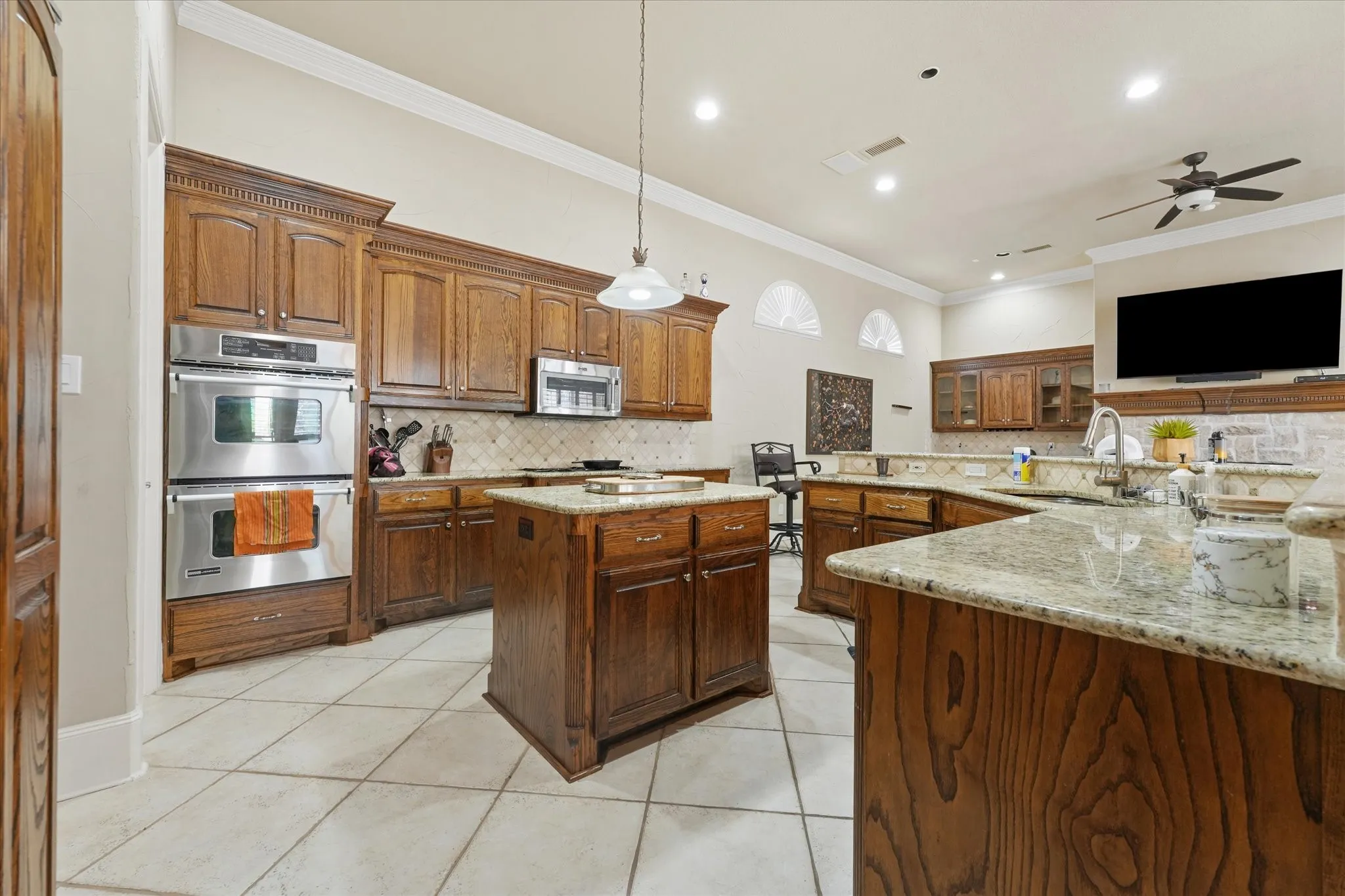 Single Family Residence For Sale in Denton County , 2349 Briar Court, Frisco, Texas 75034, 4 Bedrooms, 4 Bathrooms, 2 Garage spaces, 3,504 Sqft, built in 2001, Price $925,000, mls#21345443, Real Estate Agent in Frisco, Homes For Sale in Denton county, Homes For Sale in Frisco, Realtor in Frisco Texas, Real Estate Brokerage Independent Realty Texas, Luminita Cordes Realtor