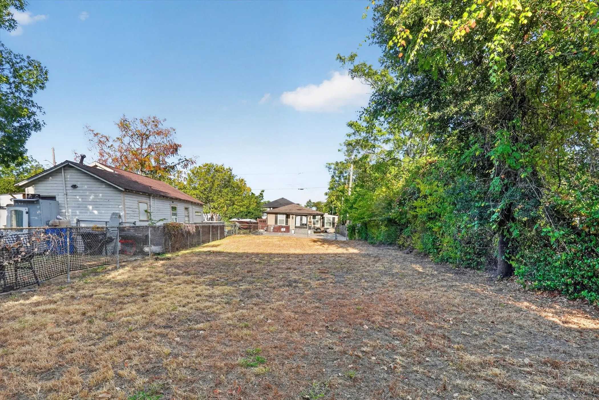 Unimproved Land For Sale in Dallas County , 3126 Pastor Street, Dallas, Texas 75212, 0, 0, Garage spaces, 0 Sqft, built in 0, mls#21346263, Real Estate Agent in Dallas, Homes For Sale in Dallas county, Homes For Sale in Dallas, Realtor in Dallas Texas, Real Estate Brokerage Independent Realty Texas, Luminita Cordes Realtor