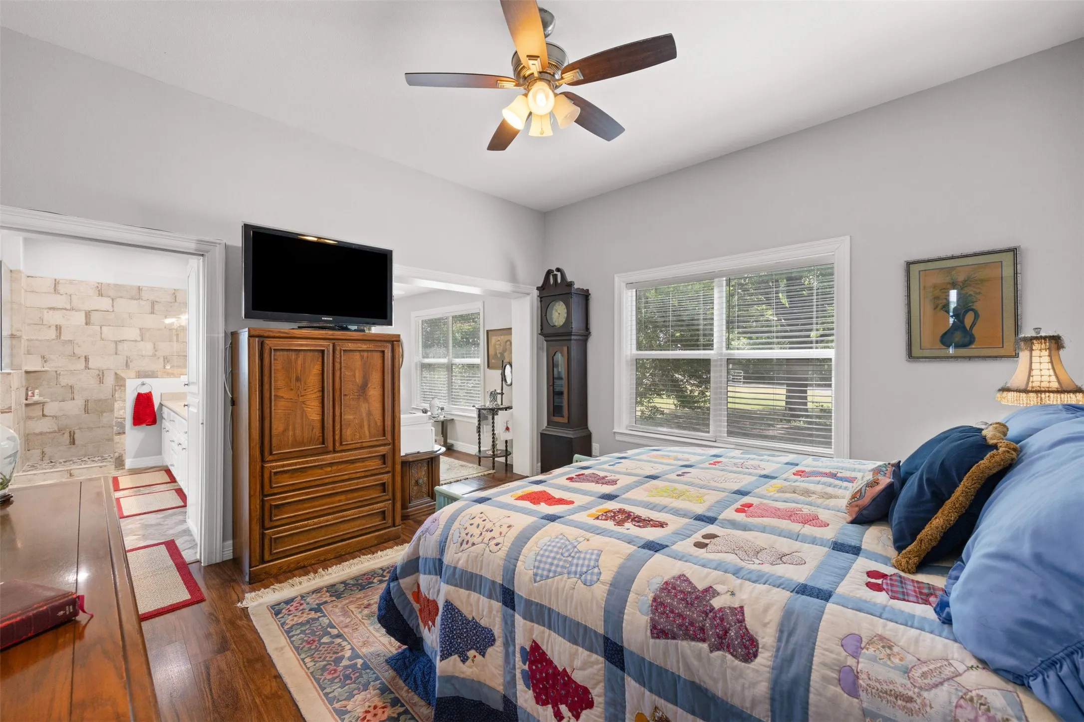 Single Family Residence For Sale in Ellis County , 1372 Greathouse Road, Waxahachie, Texas 75167, 2 Bedroom, 3 Bathroom, Garage spaces, 2,048 Sqft, built in 2019, mls#21345598, Real Estate Agent in Waxahachie, Homes For Sale in Ellis county, Homes For Sale in Waxahachie, Realtor in Waxahachie Texas, Real Estate Brokerage Independent Realty Texas, Luminita Cordes Realtor