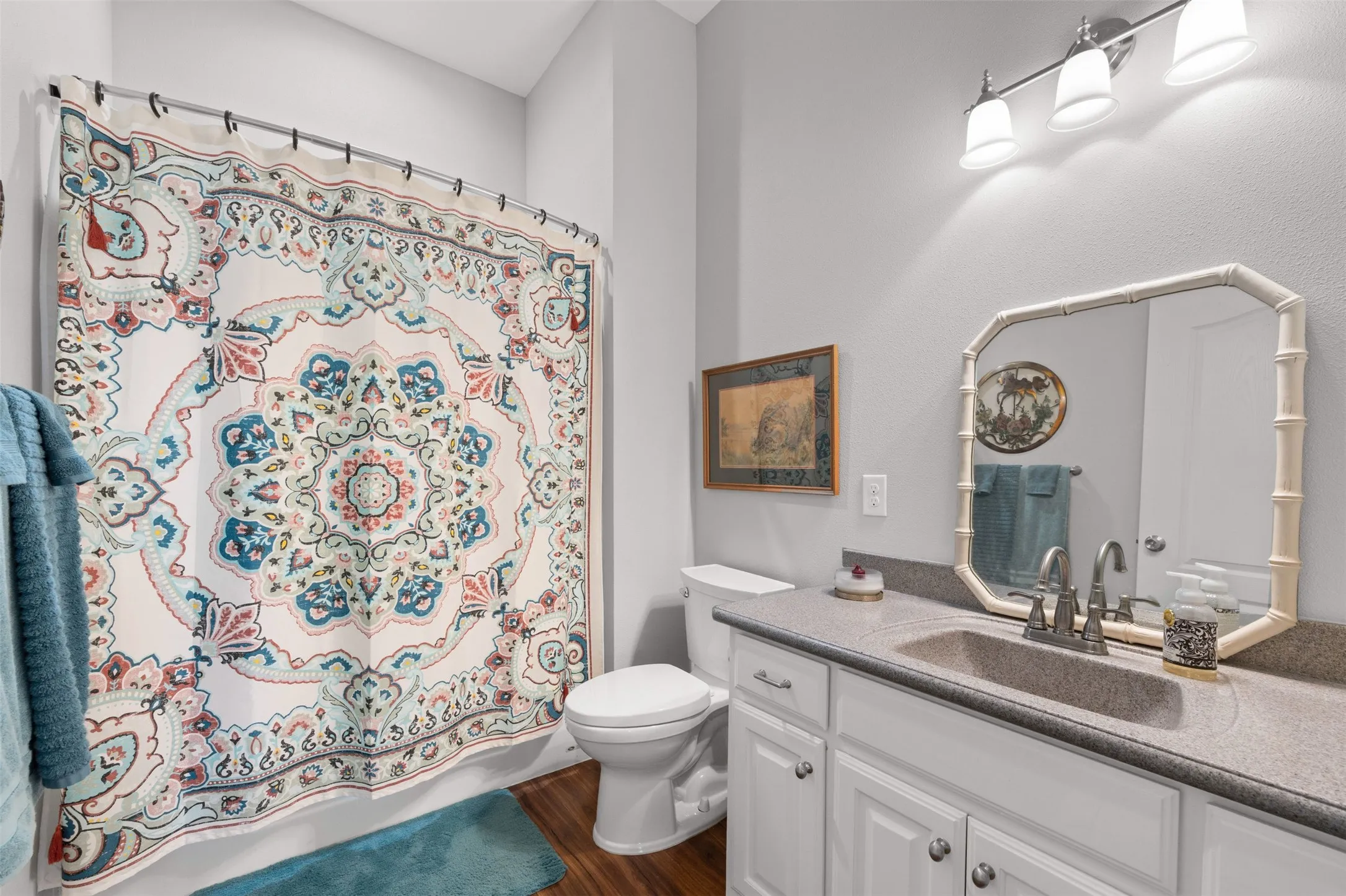 Single Family Residence For Sale in Ellis County , 1372 Greathouse Road, Waxahachie, Texas 75167, 2 Bedroom, 3 Bathroom, Garage spaces, 2,048 Sqft, built in 2019, mls#21345598, Real Estate Agent in Waxahachie, Homes For Sale in Ellis county, Homes For Sale in Waxahachie, Realtor in Waxahachie Texas, Real Estate Brokerage Independent Realty Texas, Luminita Cordes Realtor