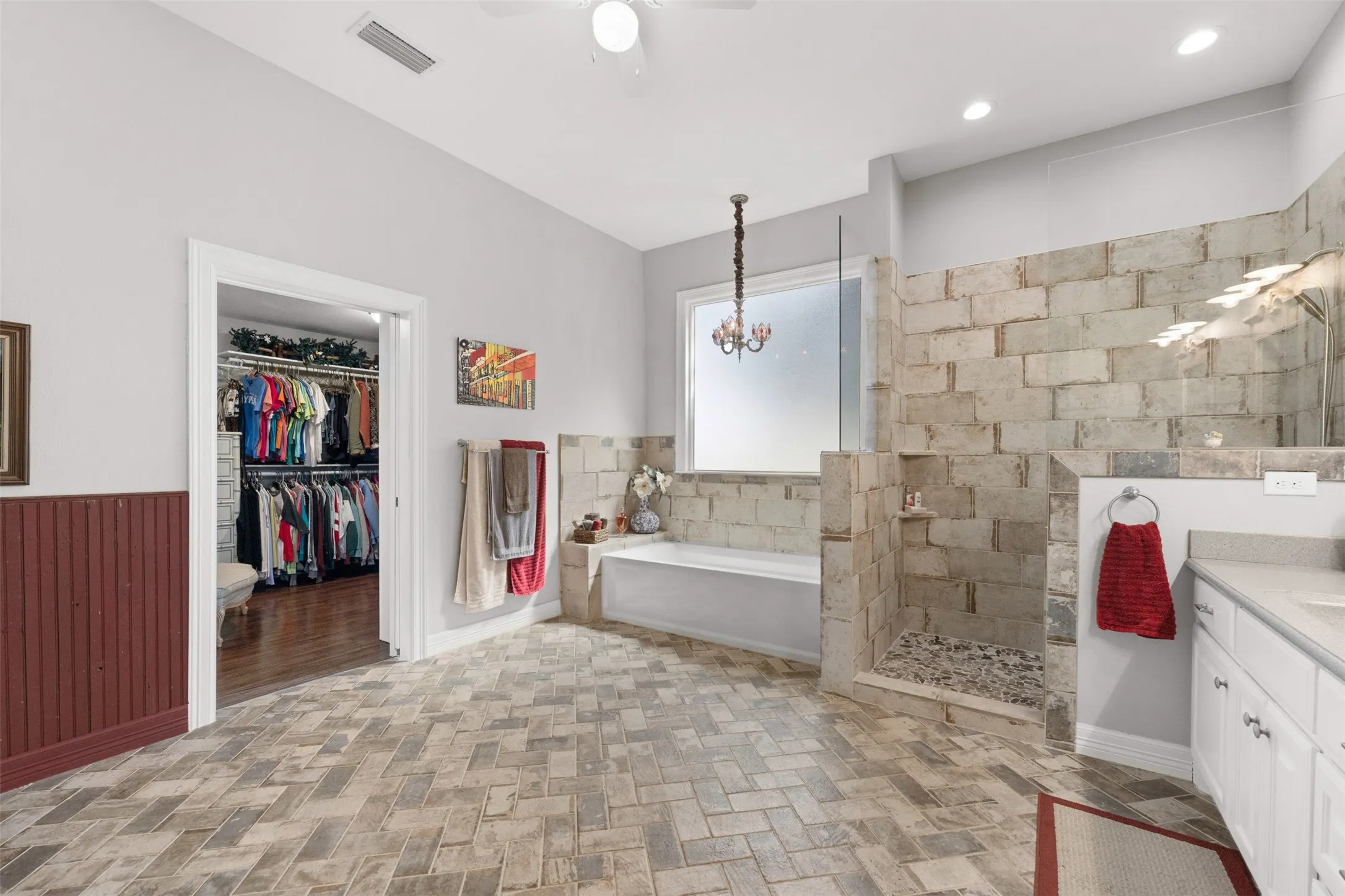 Single Family Residence For Sale in Ellis County , 1372 Greathouse Road, Waxahachie, Texas 75167, 2 Bedroom, 3 Bathroom, Garage spaces, 2,048 Sqft, built in 2019, mls#21345598, Real Estate Agent in Waxahachie, Homes For Sale in Ellis county, Homes For Sale in Waxahachie, Realtor in Waxahachie Texas, Real Estate Brokerage Independent Realty Texas, Luminita Cordes Realtor
