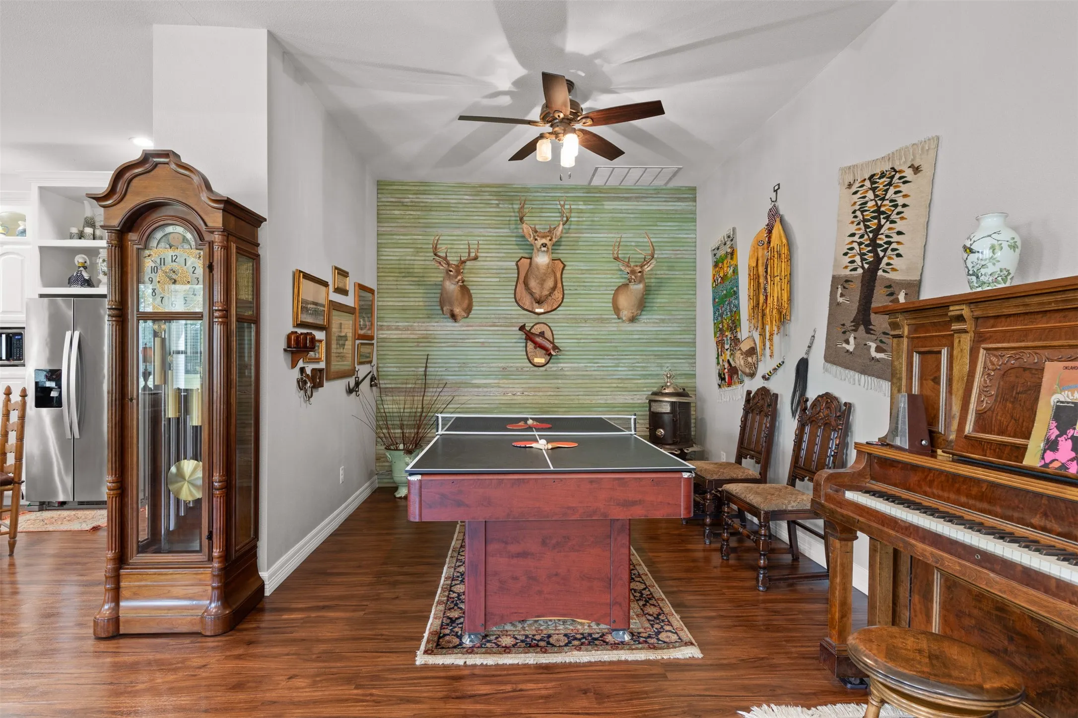 Single Family Residence For Sale in Ellis County , 1372 Greathouse Road, Waxahachie, Texas 75167, 2 Bedroom, 3 Bathroom, Garage spaces, 2,048 Sqft, built in 2019, mls#21345598, Real Estate Agent in Waxahachie, Homes For Sale in Ellis county, Homes For Sale in Waxahachie, Realtor in Waxahachie Texas, Real Estate Brokerage Independent Realty Texas, Luminita Cordes Realtor
