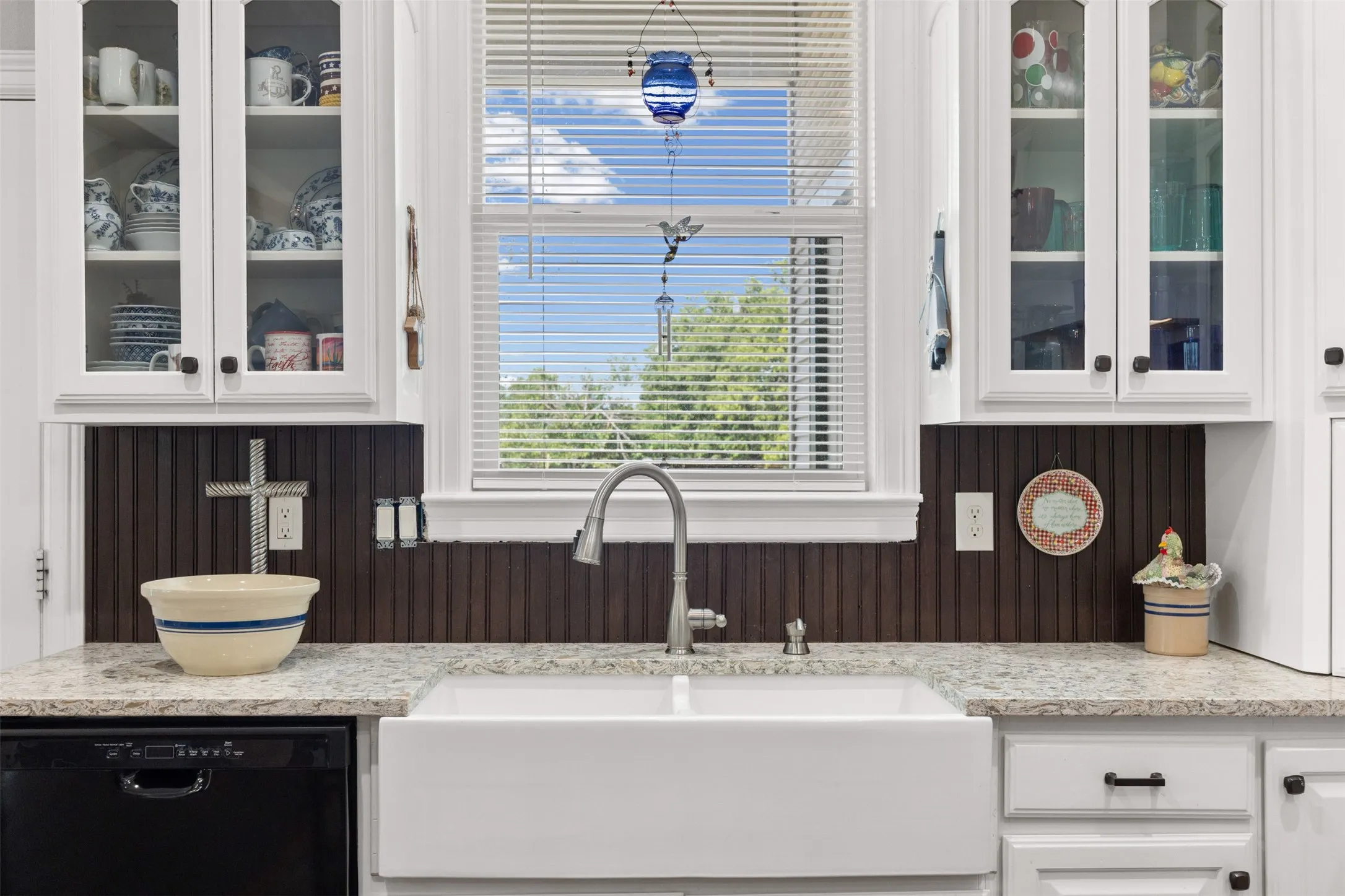 Single Family Residence For Sale in Ellis County , 1372 Greathouse Road, Waxahachie, Texas 75167, 2 Bedroom, 3 Bathroom, Garage spaces, 2,048 Sqft, built in 2019, mls#21345598, Real Estate Agent in Waxahachie, Homes For Sale in Ellis county, Homes For Sale in Waxahachie, Realtor in Waxahachie Texas, Real Estate Brokerage Independent Realty Texas, Luminita Cordes Realtor