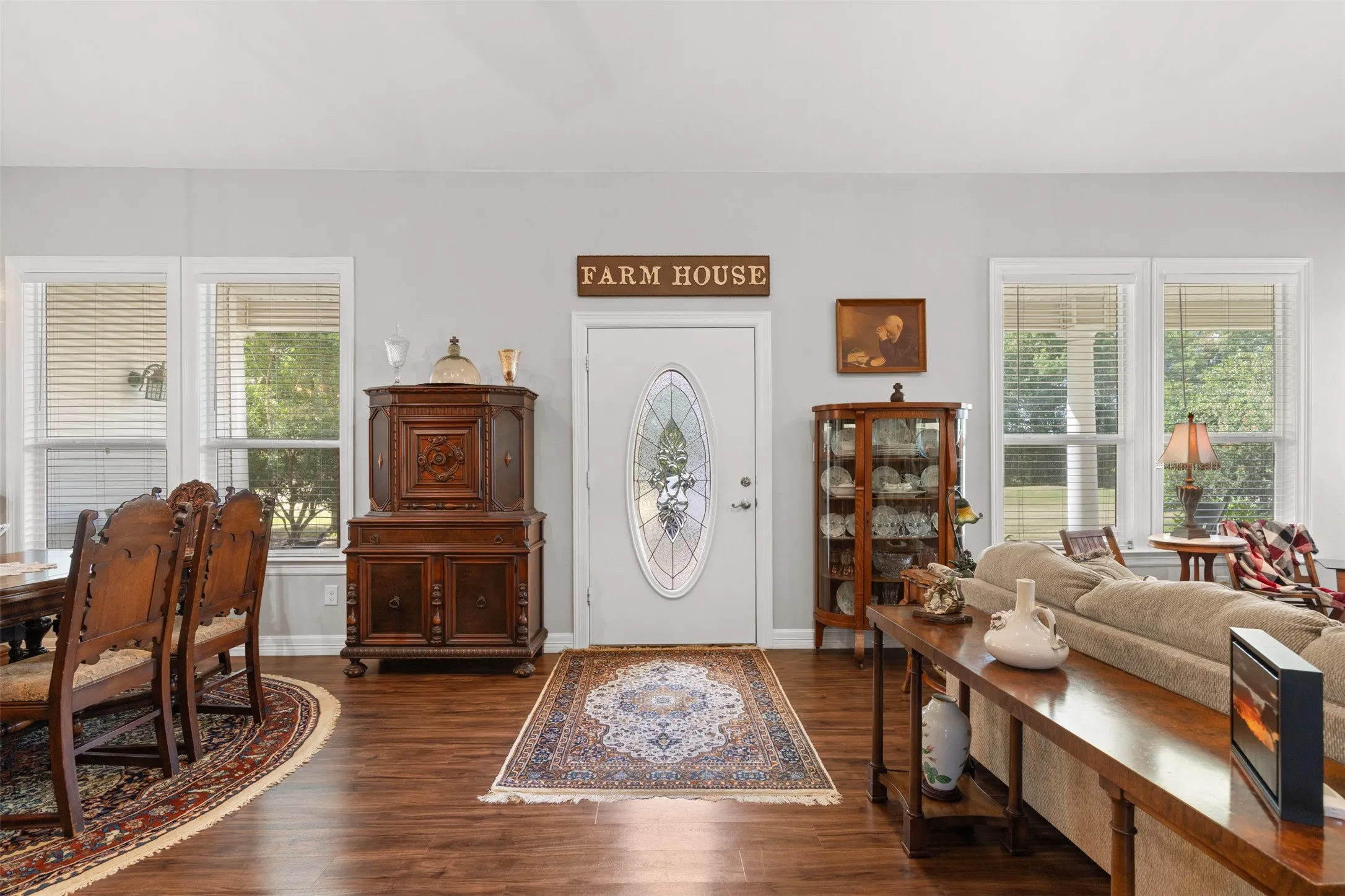 Single Family Residence For Sale in Ellis County , 1372 Greathouse Road, Waxahachie, Texas 75167, 2 Bedroom, 3 Bathroom, Garage spaces, 2,048 Sqft, built in 2019, mls#21345598, Real Estate Agent in Waxahachie, Homes For Sale in Ellis county, Homes For Sale in Waxahachie, Realtor in Waxahachie Texas, Real Estate Brokerage Independent Realty Texas, Luminita Cordes Realtor