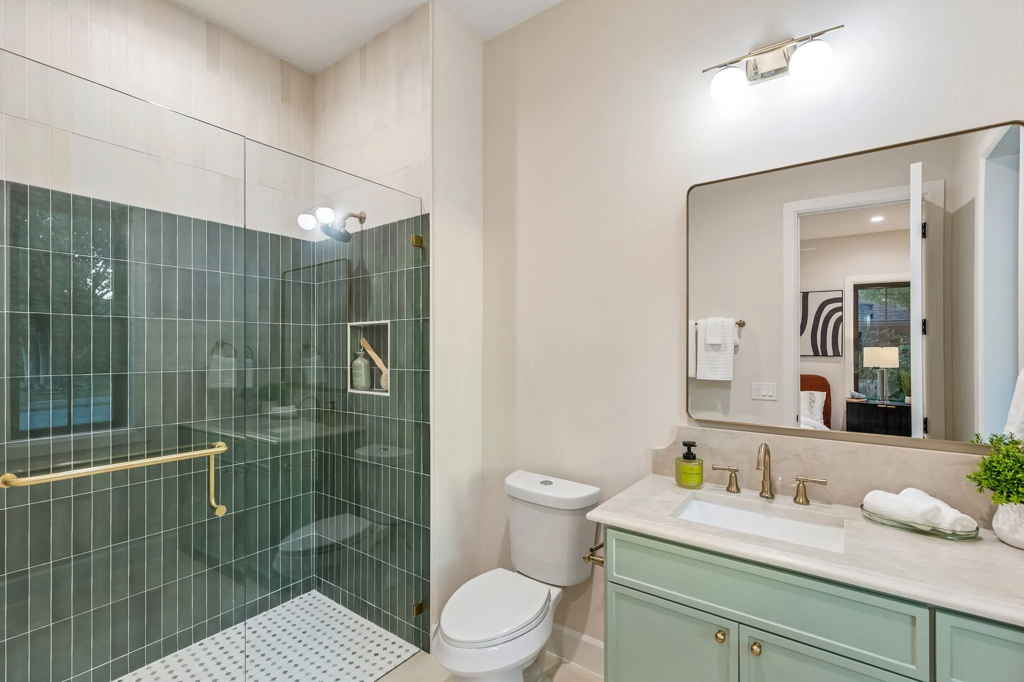 Ensuite bathroom