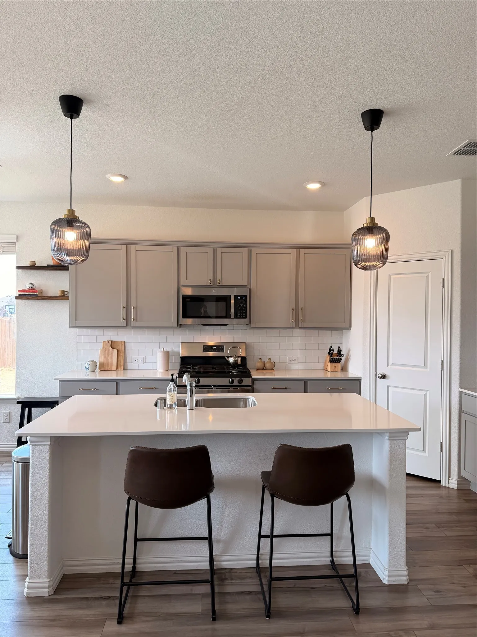Single Family Residence For Rent in Denton County , 3120 Riddler Way, Little Elm, Texas 75068, 4 Bedroom, 3 Bathroom, 2 Garage spaces, 2,500 Sqft, built in 2022, mls#21346305, Real Estate Agent in Little Elm, Homes For Rent in Denton county, Homes For Rent in Little Elm, Realtor in Little Elm Texas, Real Estate Brokerage Independent Realty Texas, Luminita Cordes Realtor
