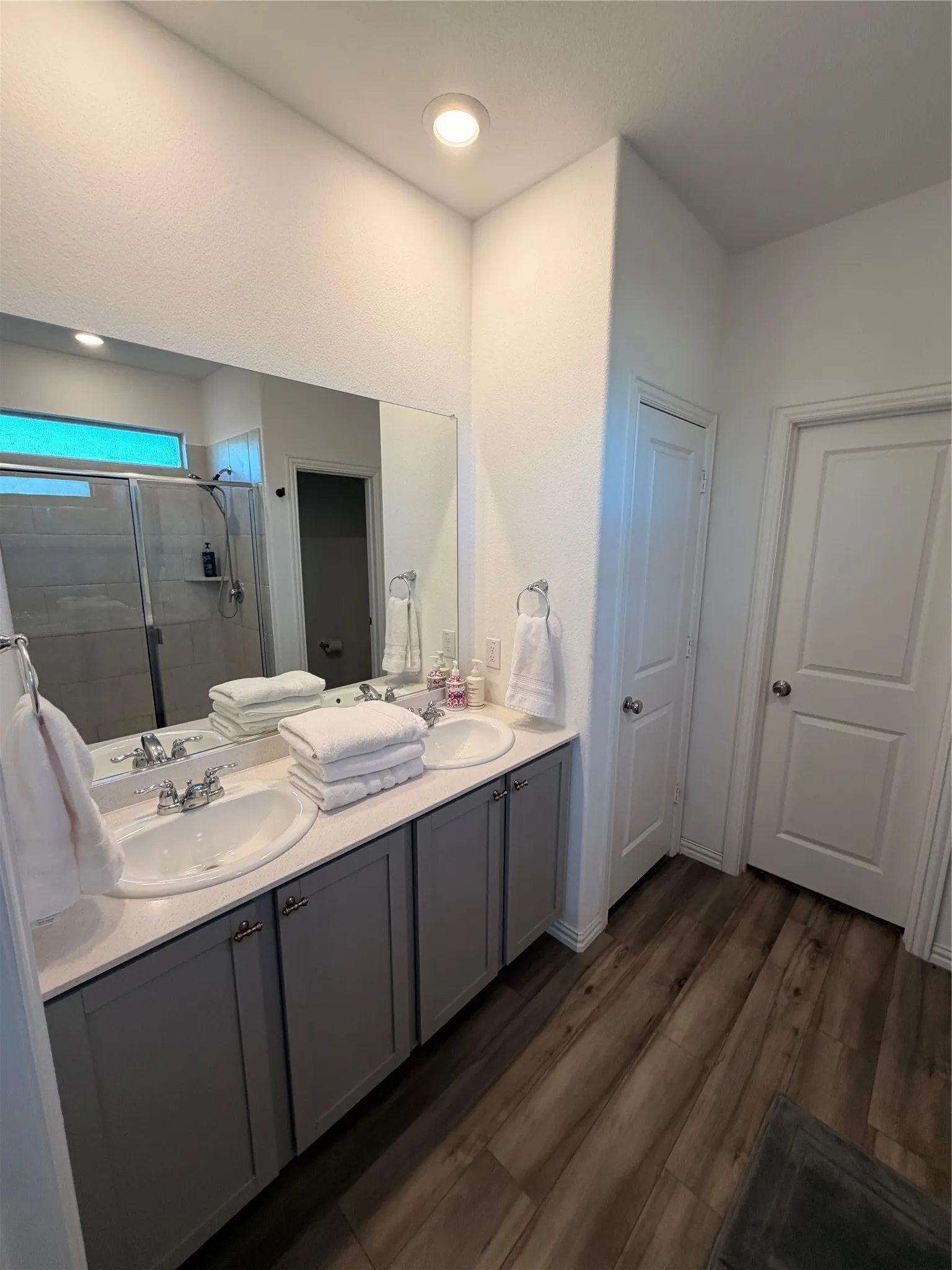 Single Family Residence For Rent in Denton County , 3120 Riddler Way, Little Elm, Texas 75068, 4 Bedroom, 3 Bathroom, 2 Garage spaces, 2,500 Sqft, built in 2022, mls#21346305, Real Estate Agent in Little Elm, Homes For Rent in Denton county, Homes For Rent in Little Elm, Realtor in Little Elm Texas, Real Estate Brokerage Independent Realty Texas, Luminita Cordes Realtor