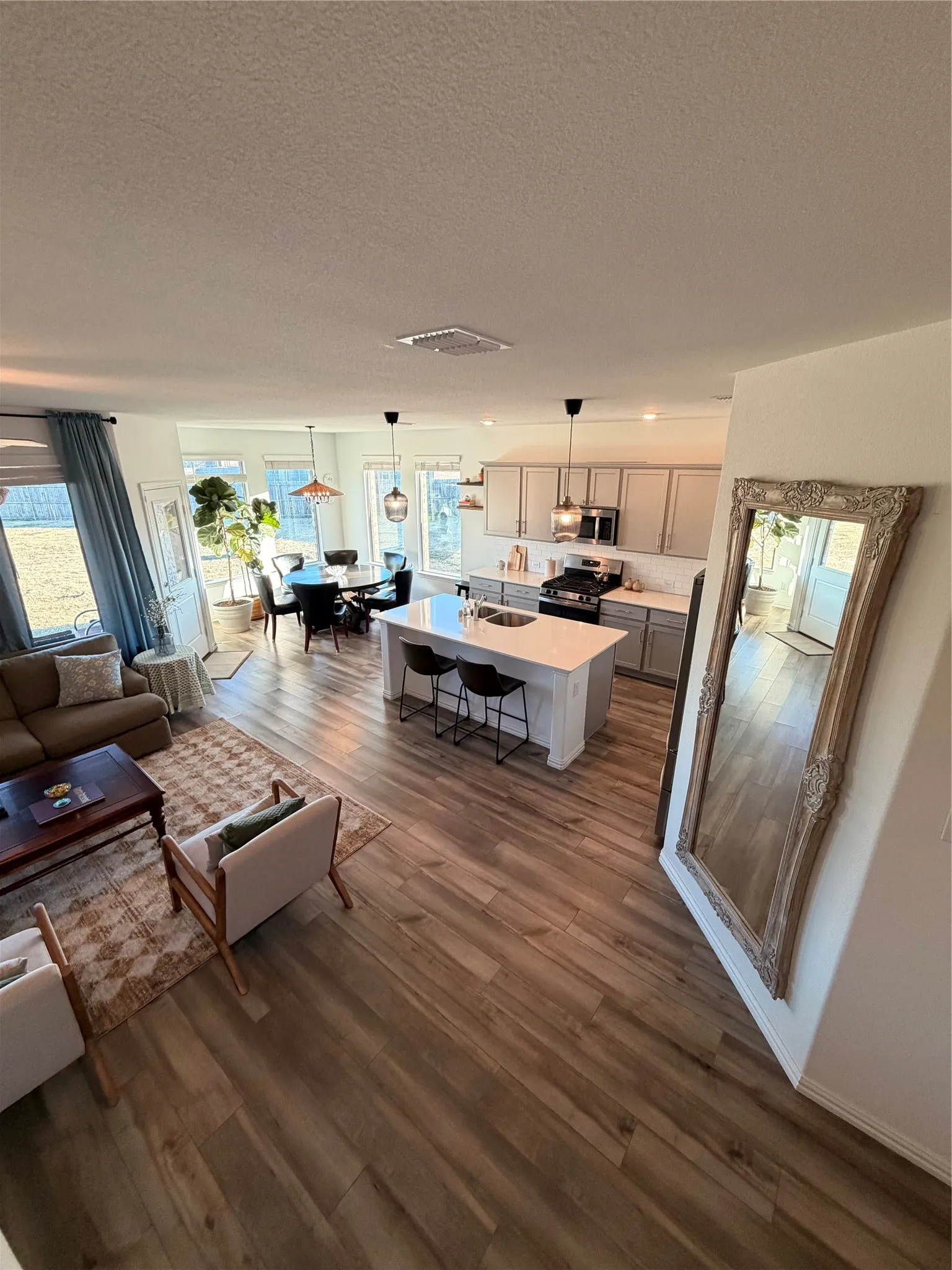 Single Family Residence For Rent in Denton County , 3120 Riddler Way, Little Elm, Texas 75068, 4 Bedroom, 3 Bathroom, 2 Garage spaces, 2,500 Sqft, built in 2022, mls#21346305, Real Estate Agent in Little Elm, Homes For Rent in Denton county, Homes For Rent in Little Elm, Realtor in Little Elm Texas, Real Estate Brokerage Independent Realty Texas, Luminita Cordes Realtor