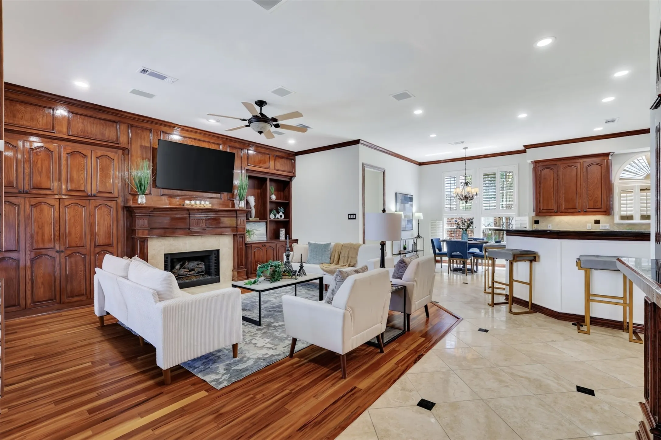 Single Family Residence For Sale in Dallas County , 414 Downing Drive, Coppell, Texas 75019, 4 Bedroom, 3 Bathroom, 3 Garage spaces, 3,855 Sqft, built in 1994, mls#21345946, Real Estate Agent in Coppell, Homes For Sale in Dallas county, Homes For Sale in Coppell, Realtor in Coppell Texas, Real Estate Brokerage Independent Realty Texas, Luminita Cordes Realtor