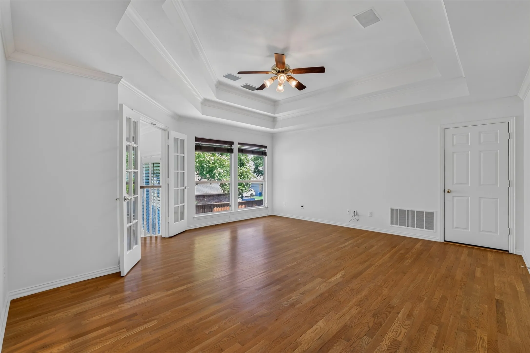 Single Family Residence For Sale in Dallas County , 414 Downing Drive, Coppell, Texas 75019, 4 Bedroom, 3 Bathroom, 3 Garage spaces, 3,855 Sqft, built in 1994, mls#21345946, Real Estate Agent in Coppell, Homes For Sale in Dallas county, Homes For Sale in Coppell, Realtor in Coppell Texas, Real Estate Brokerage Independent Realty Texas, Luminita Cordes Realtor