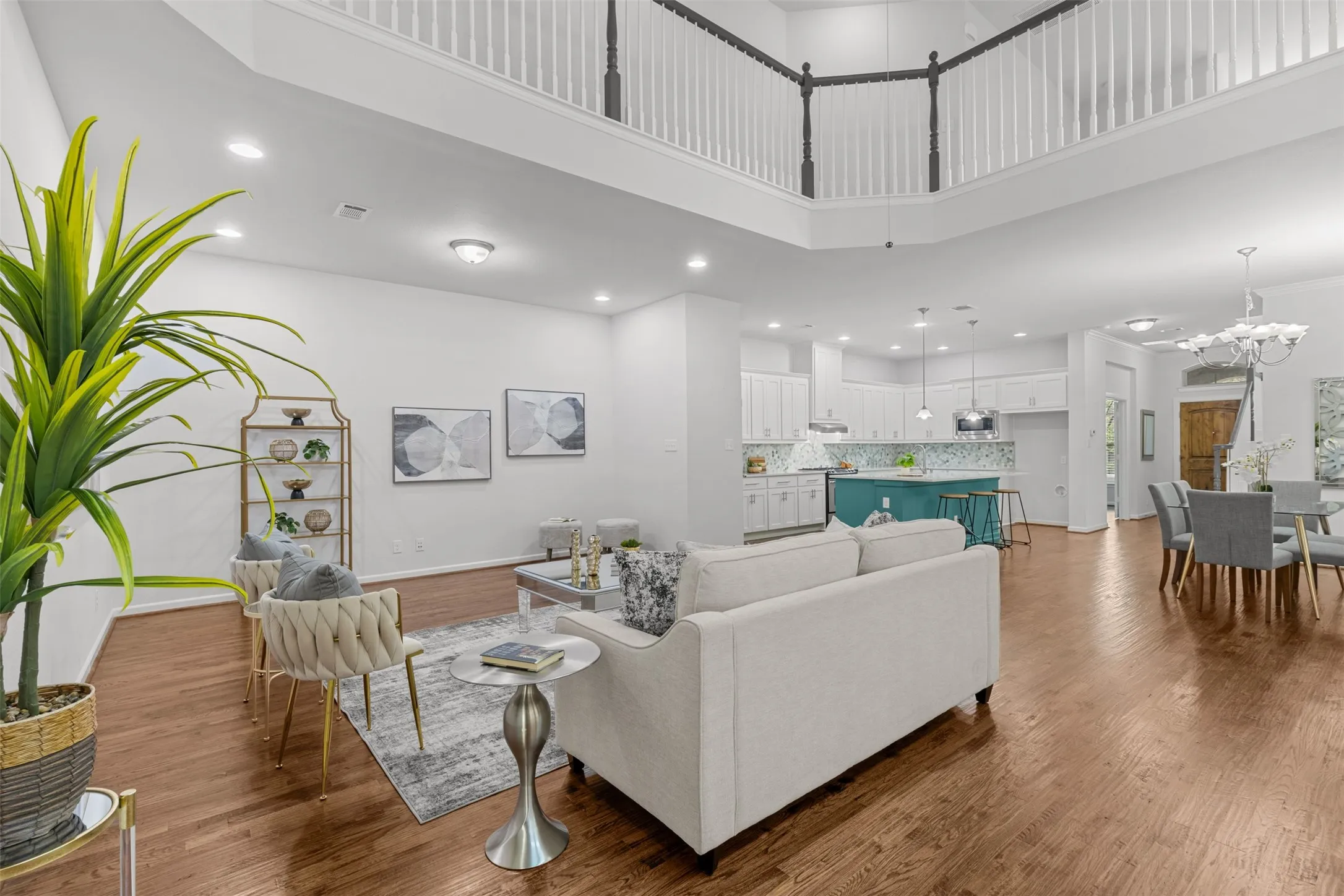 Single Family Residence For Sale in Dallas County , 6681 Escena Boulevard, Irving, Texas 75039, 3 Bedroom, 3 Bathroom, 2 Garage spaces, 2,714 Sqft, built in 2013, mls#21344884, Real Estate Agent in Irving, Homes For Sale in Dallas county, Homes For Sale in Irving, Realtor in Irving Texas, Real Estate Brokerage Independent Realty Texas, Luminita Cordes Realtor