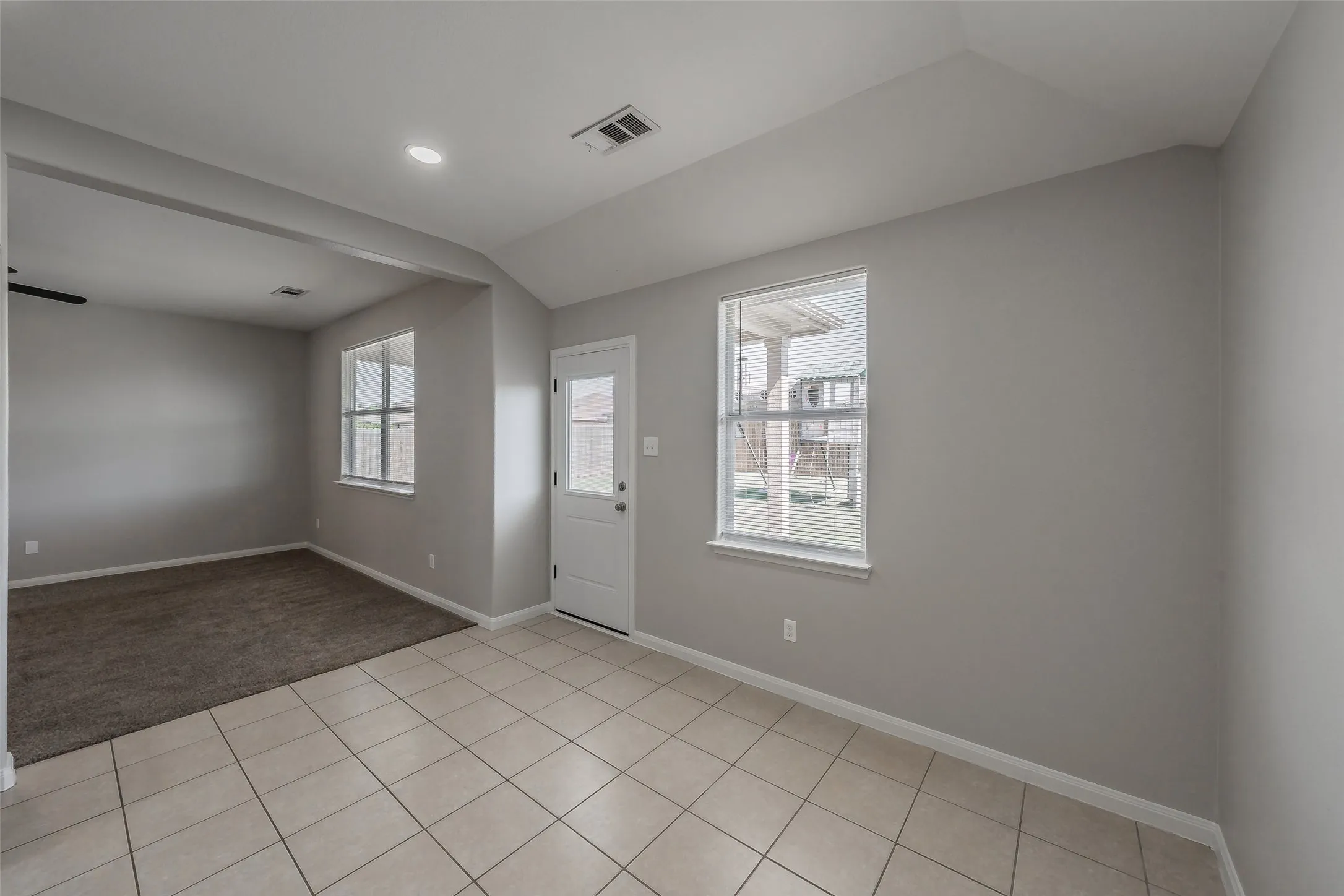 Single Family Residence For Sale in Hunt County , 3304 Overstreet Lane, Royse City, Texas 75189, 3 Bedroom, 2 Bathroom, 2 Garage spaces, 1,489 Sqft, built in 2012, mls#21345784, Real Estate Agent in Royse City, Homes For Sale in Hunt county, Homes For Sale in Royse City, Realtor in Royse City Texas, Real Estate Brokerage Independent Realty Texas, Luminita Cordes Realtor