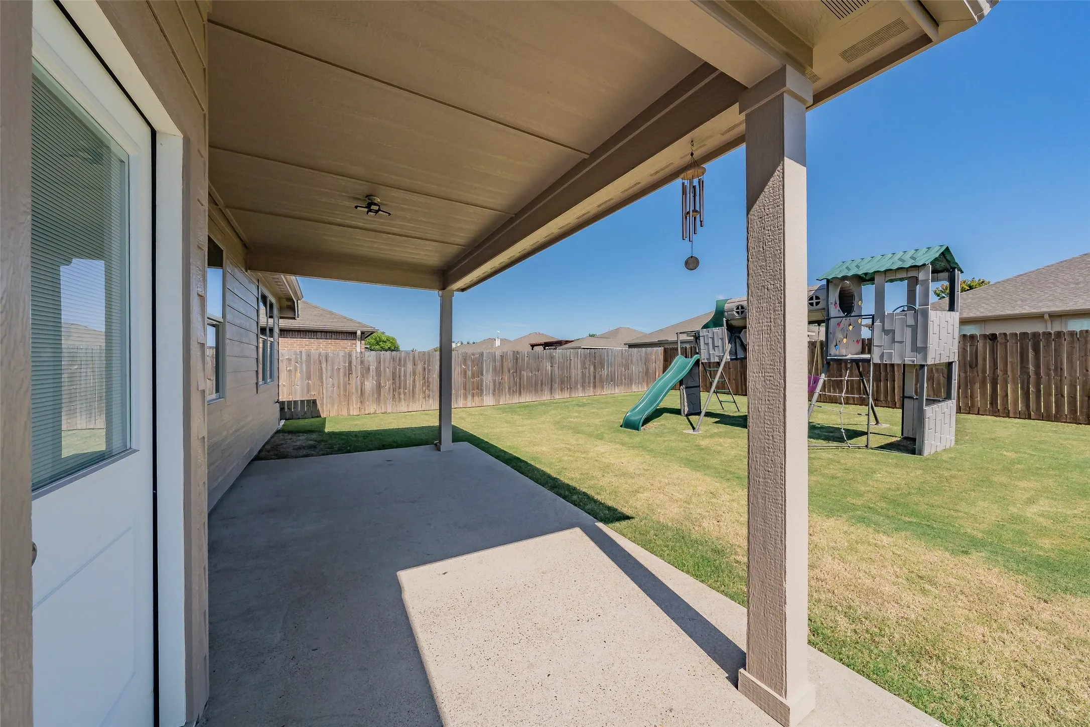 Single Family Residence For Sale in Hunt County , 3304 Overstreet Lane, Royse City, Texas 75189, 3 Bedroom, 2 Bathroom, 2 Garage spaces, 1,489 Sqft, built in 2012, mls#21345784, Real Estate Agent in Royse City, Homes For Sale in Hunt county, Homes For Sale in Royse City, Realtor in Royse City Texas, Real Estate Brokerage Independent Realty Texas, Luminita Cordes Realtor