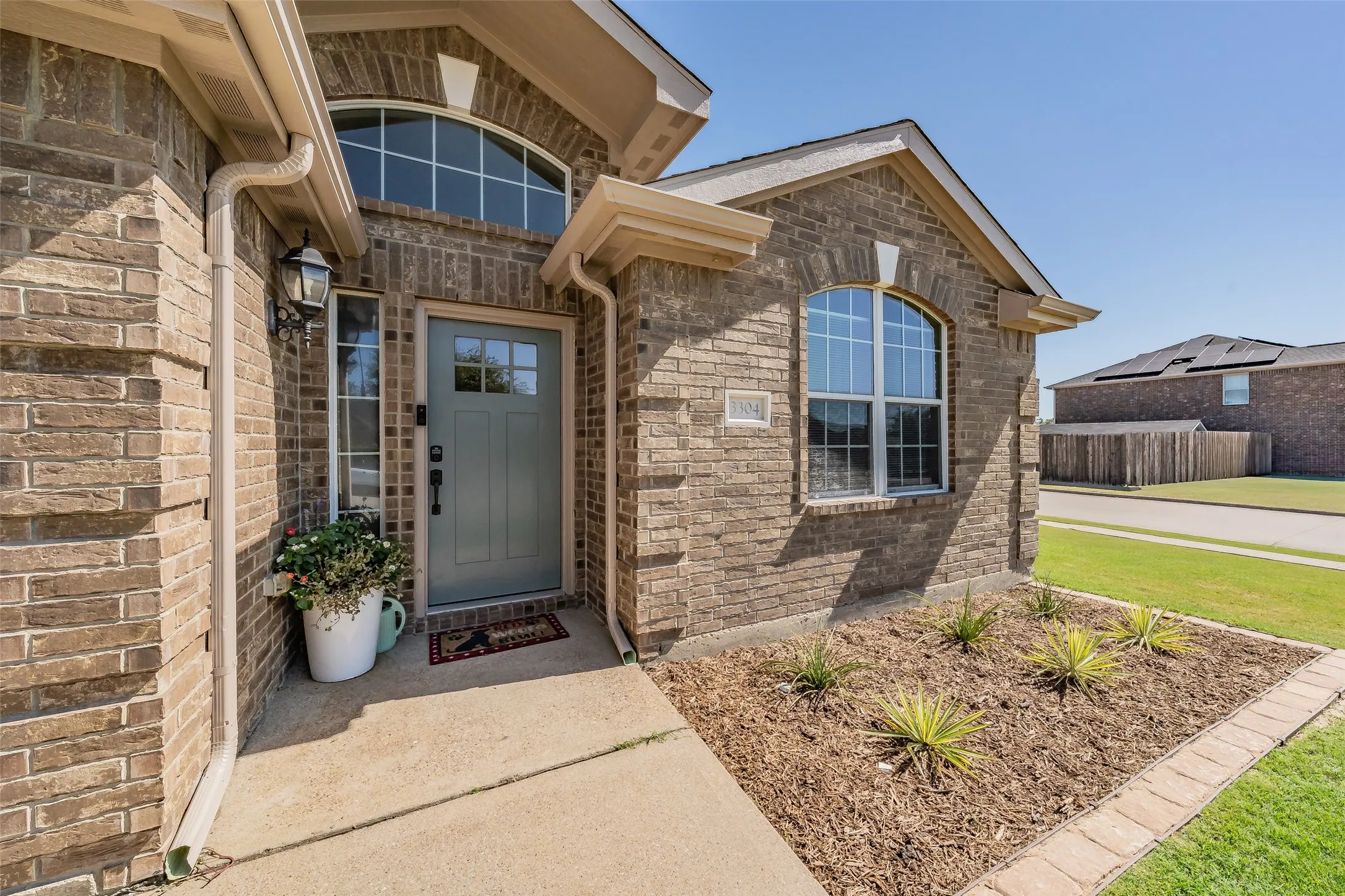 Single Family Residence For Sale in Hunt County , 3304 Overstreet Lane, Royse City, Texas 75189, 3 Bedroom, 2 Bathroom, 2 Garage spaces, 1,489 Sqft, built in 2012, mls#21345784, Real Estate Agent in Royse City, Homes For Sale in Hunt county, Homes For Sale in Royse City, Realtor in Royse City Texas, Real Estate Brokerage Independent Realty Texas, Luminita Cordes Realtor