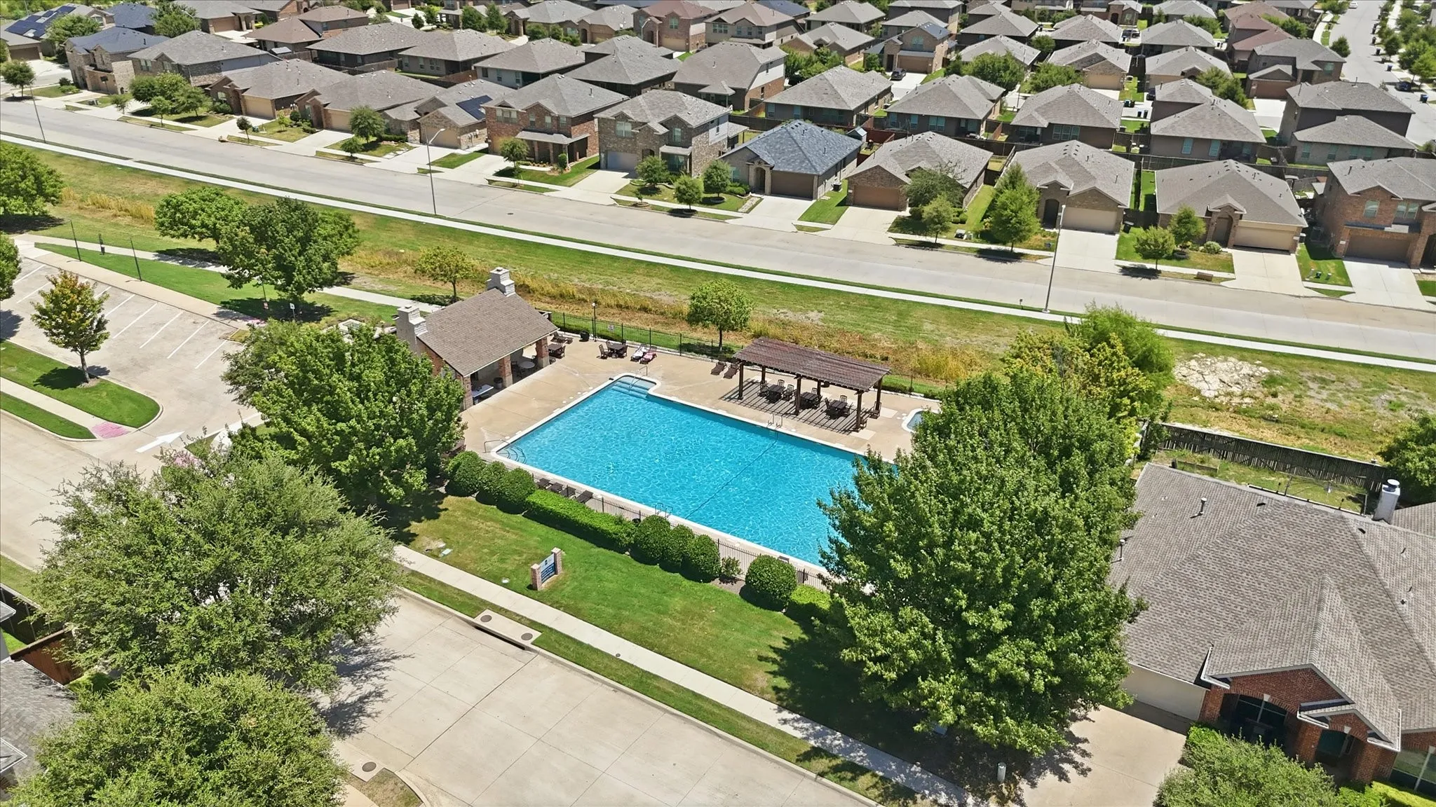 Single Family Residence For Sale in Tarrant County , 9125 Edenberry Lane, Fort Worth, Texas 76179, 4 Bedroom, 3 Bathroom, 2 Garage spaces, 2,670 Sqft, built in 2018, mls#21346291, Real Estate Agent in Fort Worth, Homes For Sale in Tarrant county, Homes For Sale in Fort Worth, Realtor in Fort Worth Texas, Real Estate Brokerage Independent Realty Texas, Luminita Cordes Realtor