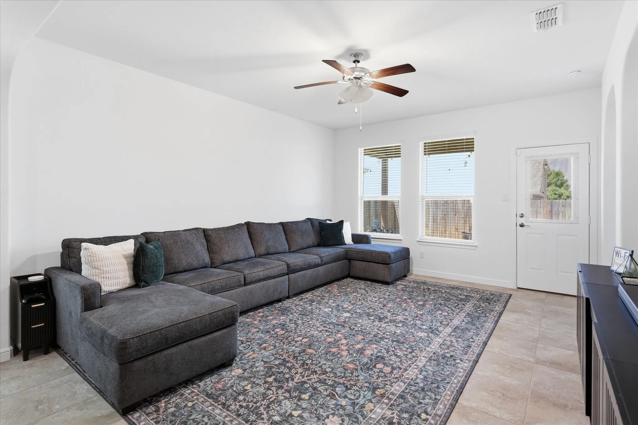 Single Family Residence For Sale in Tarrant County , 9125 Edenberry Lane, Fort Worth, Texas 76179, 4 Bedroom, 3 Bathroom, 2 Garage spaces, 2,670 Sqft, built in 2018, mls#21346291, Real Estate Agent in Fort Worth, Homes For Sale in Tarrant county, Homes For Sale in Fort Worth, Realtor in Fort Worth Texas, Real Estate Brokerage Independent Realty Texas, Luminita Cordes Realtor