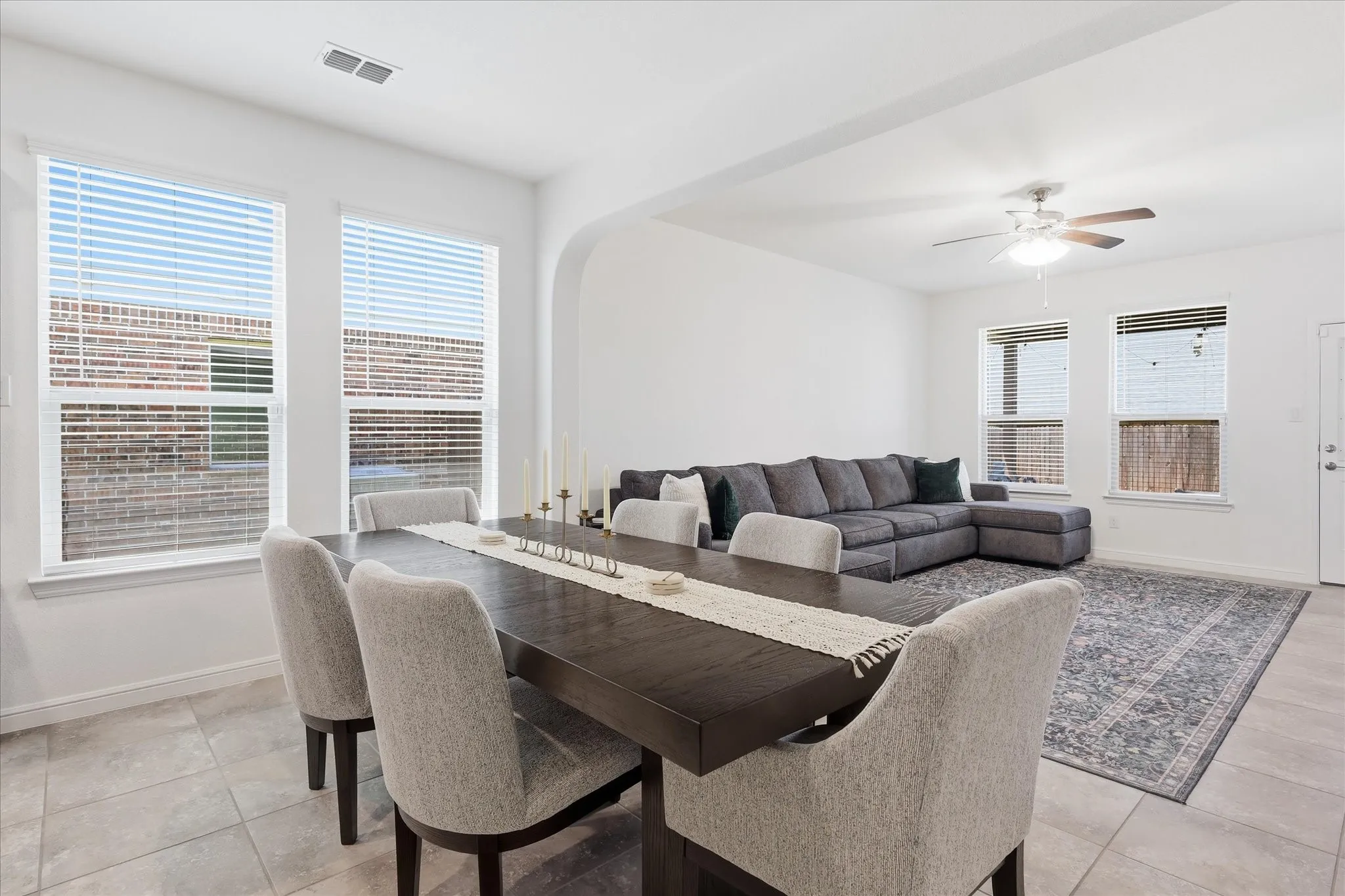 Single Family Residence For Sale in Tarrant County , 9125 Edenberry Lane, Fort Worth, Texas 76179, 4 Bedroom, 3 Bathroom, 2 Garage spaces, 2,670 Sqft, built in 2018, mls#21346291, Real Estate Agent in Fort Worth, Homes For Sale in Tarrant county, Homes For Sale in Fort Worth, Realtor in Fort Worth Texas, Real Estate Brokerage Independent Realty Texas, Luminita Cordes Realtor