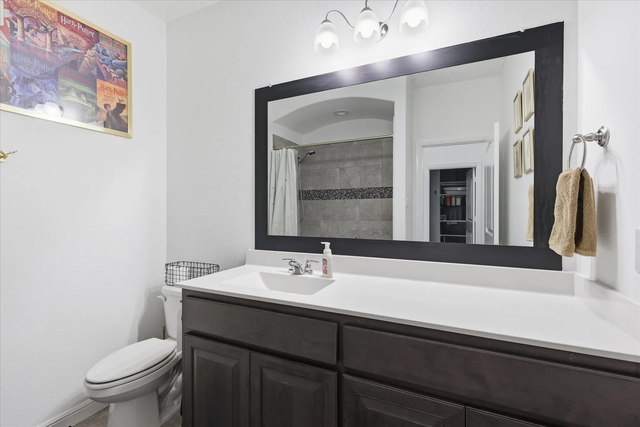 Single Family Residence For Sale in Tarrant County , 9125 Edenberry Lane, Fort Worth, Texas 76179, 4 Bedroom, 3 Bathroom, 2 Garage spaces, 2,670 Sqft, built in 2018, mls#21346291, Real Estate Agent in Fort Worth, Homes For Sale in Tarrant county, Homes For Sale in Fort Worth, Realtor in Fort Worth Texas, Real Estate Brokerage Independent Realty Texas, Luminita Cordes Realtor