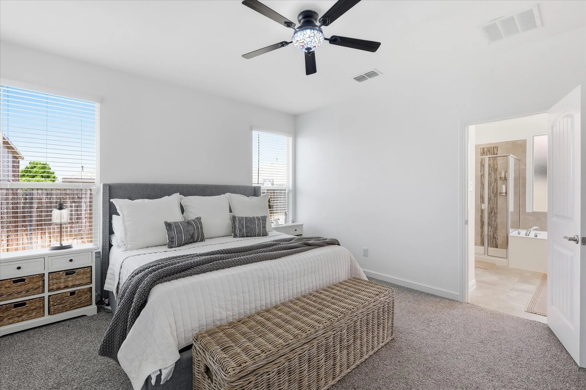 Single Family Residence For Sale in Tarrant County , 9125 Edenberry Lane, Fort Worth, Texas 76179, 4 Bedroom, 3 Bathroom, 2 Garage spaces, 2,670 Sqft, built in 2018, mls#21346291, Real Estate Agent in Fort Worth, Homes For Sale in Tarrant county, Homes For Sale in Fort Worth, Realtor in Fort Worth Texas, Real Estate Brokerage Independent Realty Texas, Luminita Cordes Realtor