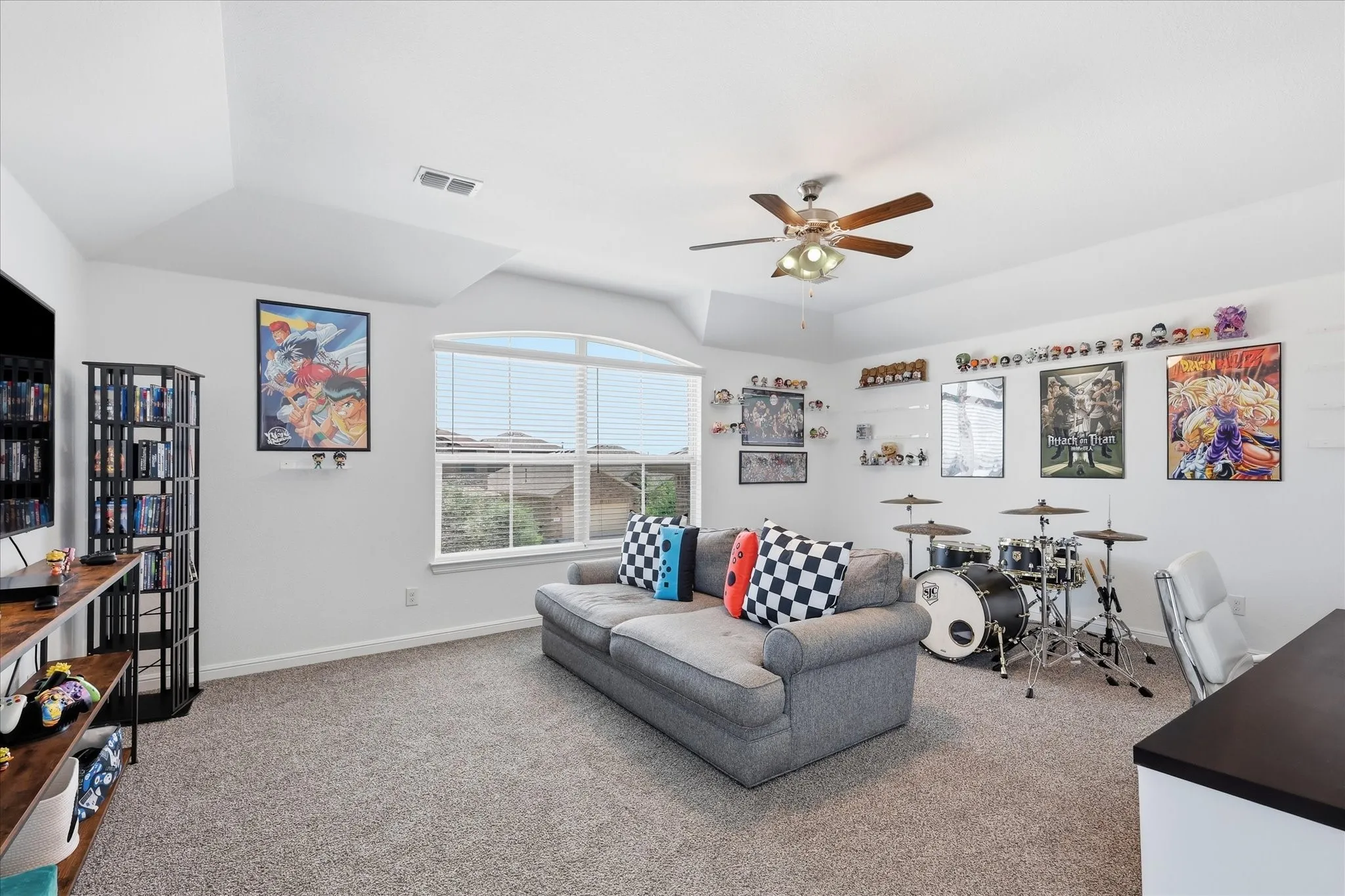 Single Family Residence For Sale in Tarrant County , 9125 Edenberry Lane, Fort Worth, Texas 76179, 4 Bedroom, 3 Bathroom, 2 Garage spaces, 2,670 Sqft, built in 2018, mls#21346291, Real Estate Agent in Fort Worth, Homes For Sale in Tarrant county, Homes For Sale in Fort Worth, Realtor in Fort Worth Texas, Real Estate Brokerage Independent Realty Texas, Luminita Cordes Realtor
