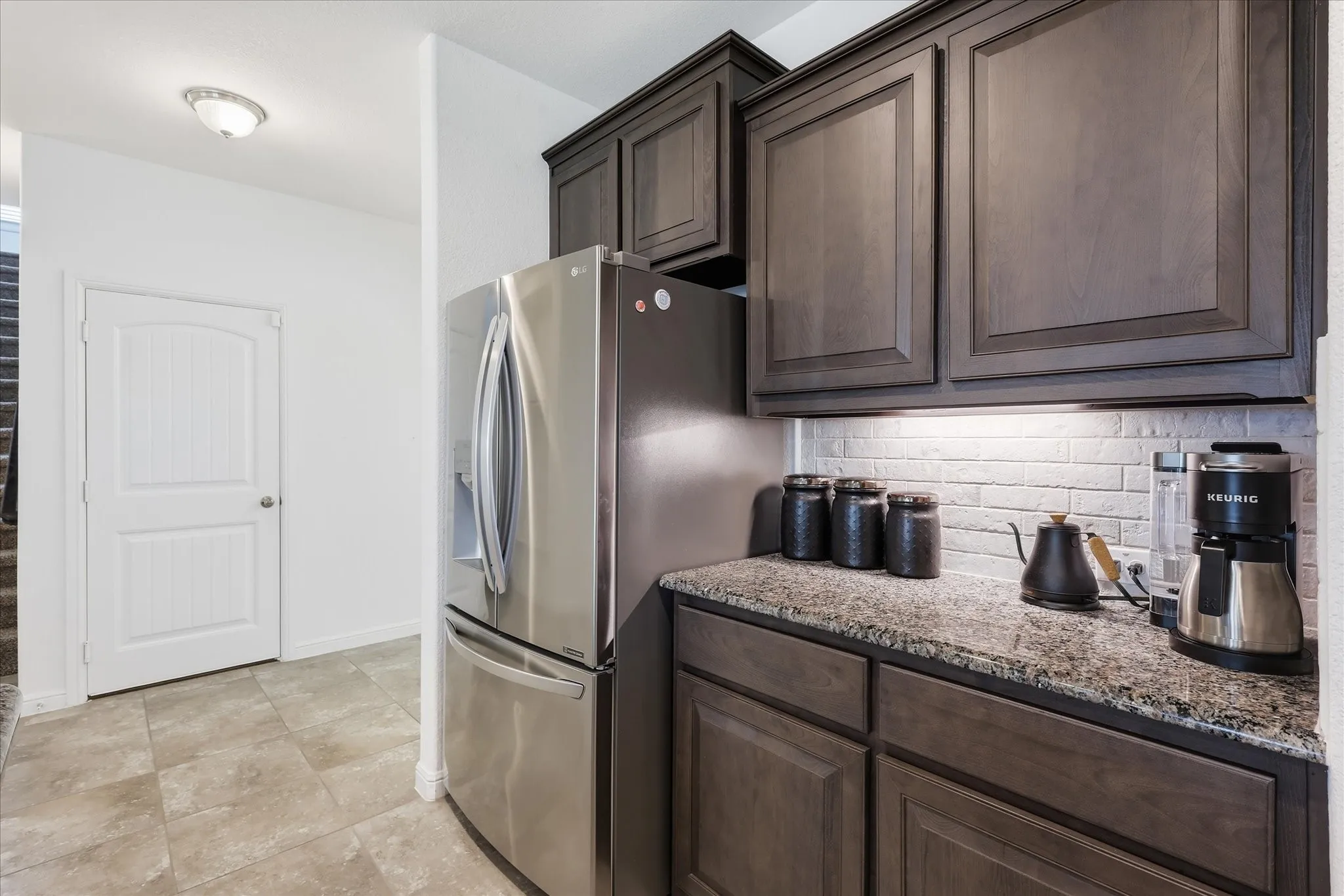 Single Family Residence For Sale in Tarrant County , 9125 Edenberry Lane, Fort Worth, Texas 76179, 4 Bedroom, 3 Bathroom, 2 Garage spaces, 2,670 Sqft, built in 2018, mls#21346291, Real Estate Agent in Fort Worth, Homes For Sale in Tarrant county, Homes For Sale in Fort Worth, Realtor in Fort Worth Texas, Real Estate Brokerage Independent Realty Texas, Luminita Cordes Realtor