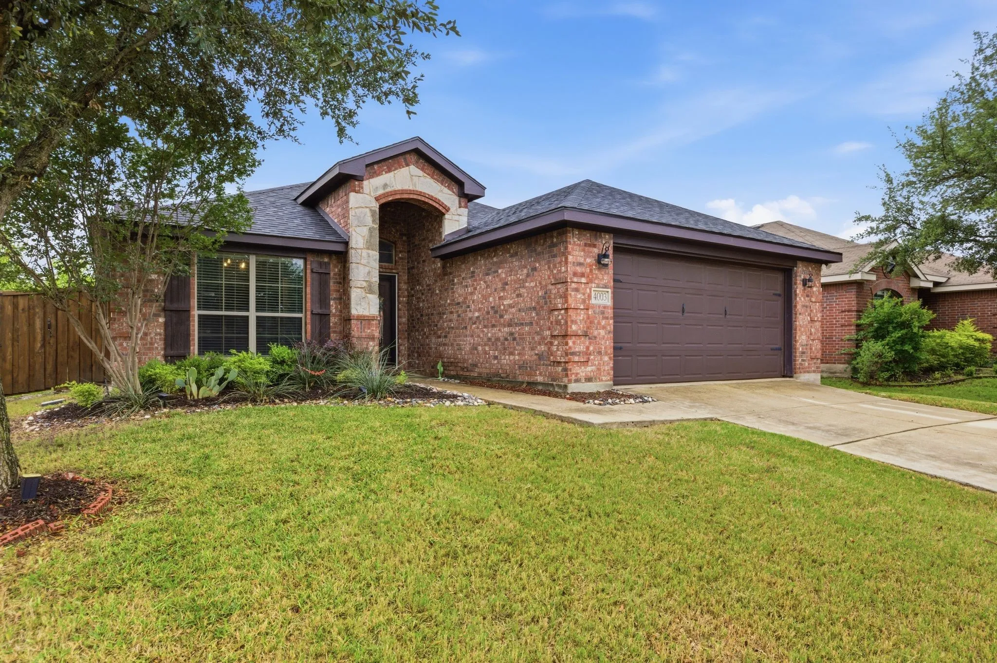 Single Family Residence For Sale in Kaufman County , 4003 Gabi Avenue, Heartland, Texas 75126, 3 Bedroom, 2 Bathroom, 2 Garage spaces, 1,854 Sqft, built in 2010, mls#21346318, Real Estate Agent in Heartland, Homes For Sale in Kaufman county, Homes For Sale in Heartland, Realtor in Heartland Texas, Real Estate Brokerage Independent Realty Texas, Luminita Cordes Realtor