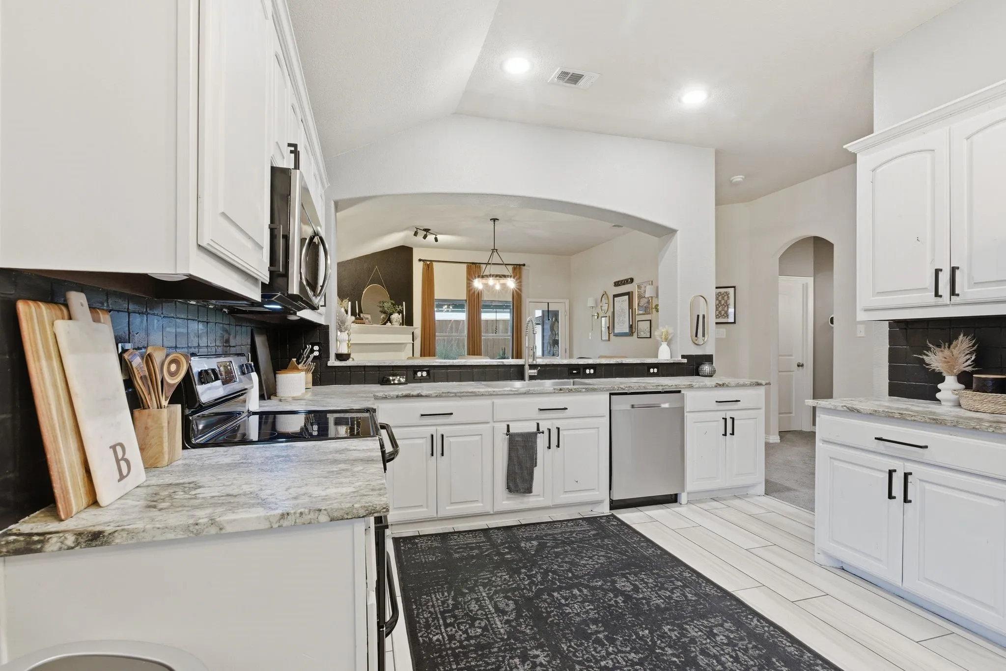 Single Family Residence For Sale in Kaufman County , 4003 Gabi Avenue, Heartland, Texas 75126, 3 Bedroom, 2 Bathroom, 2 Garage spaces, 1,854 Sqft, built in 2010, mls#21346318, Real Estate Agent in Heartland, Homes For Sale in Kaufman county, Homes For Sale in Heartland, Realtor in Heartland Texas, Real Estate Brokerage Independent Realty Texas, Luminita Cordes Realtor