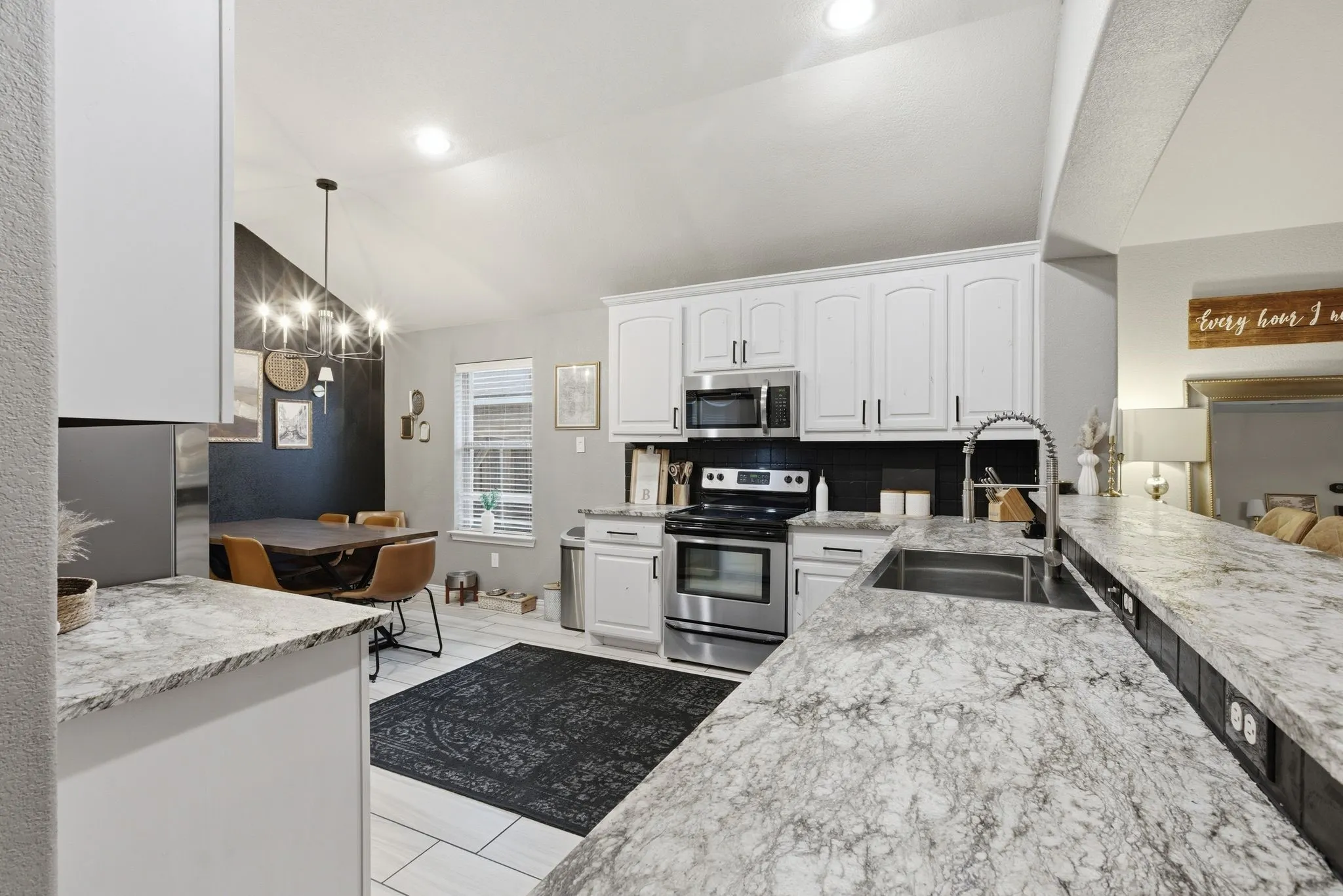 Single Family Residence For Sale in Kaufman County , 4003 Gabi Avenue, Heartland, Texas 75126, 3 Bedroom, 2 Bathroom, 2 Garage spaces, 1,854 Sqft, built in 2010, mls#21346318, Real Estate Agent in Heartland, Homes For Sale in Kaufman county, Homes For Sale in Heartland, Realtor in Heartland Texas, Real Estate Brokerage Independent Realty Texas, Luminita Cordes Realtor
