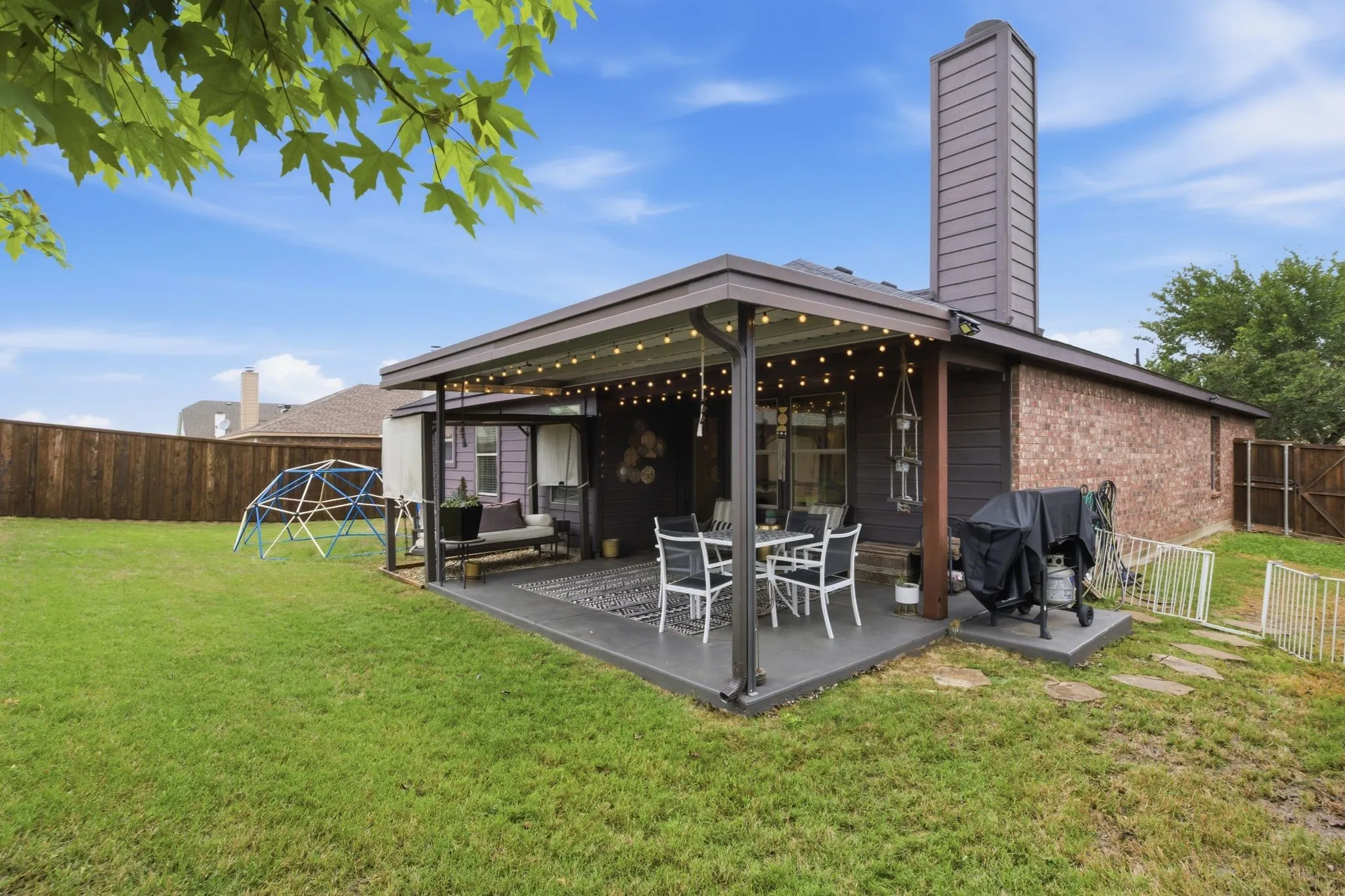 Single Family Residence For Sale in Kaufman County , 4003 Gabi Avenue, Heartland, Texas 75126, 3 Bedroom, 2 Bathroom, 2 Garage spaces, 1,854 Sqft, built in 2010, mls#21346318, Real Estate Agent in Heartland, Homes For Sale in Kaufman county, Homes For Sale in Heartland, Realtor in Heartland Texas, Real Estate Brokerage Independent Realty Texas, Luminita Cordes Realtor