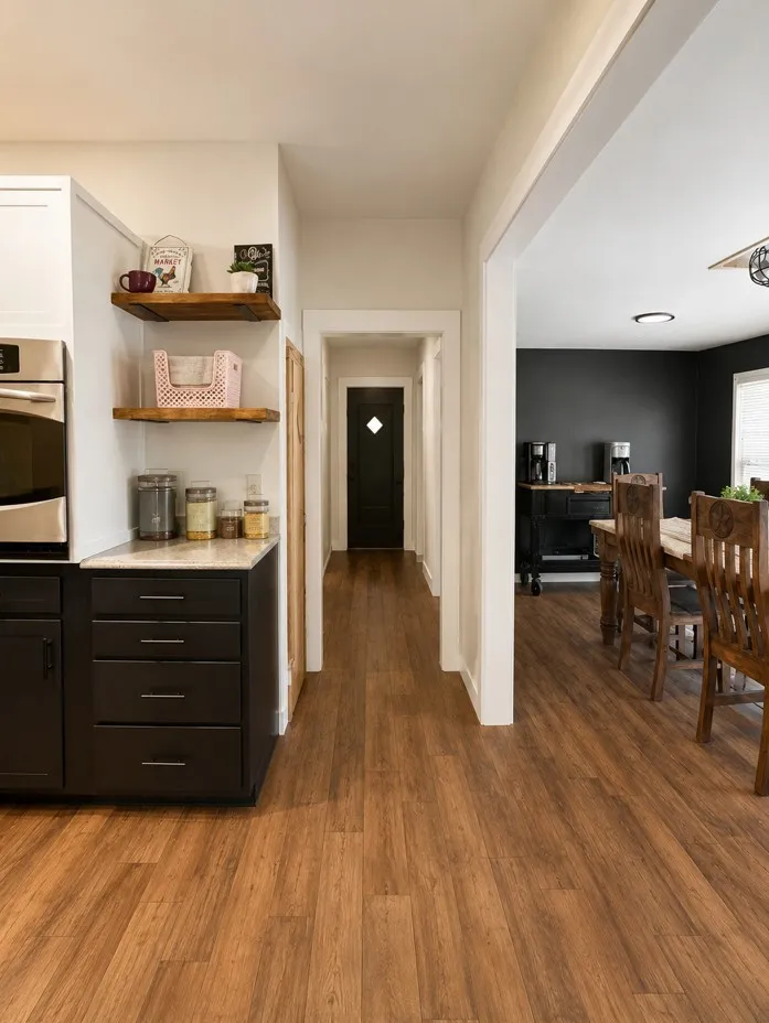 Single Family Residence For Sale in Bosque County , 410 S Cleveland, Meridian, Texas 76665, 5 Bedroom, 3 Bathroom, 2 Garage spaces, 2,054 Sqft, built in 1900, mls#21346321, Real Estate Agent in Meridian, Homes For Sale in Bosque county, Homes For Sale in Meridian, Realtor in Meridian Texas, Real Estate Brokerage Independent Realty Texas, Luminita Cordes Realtor