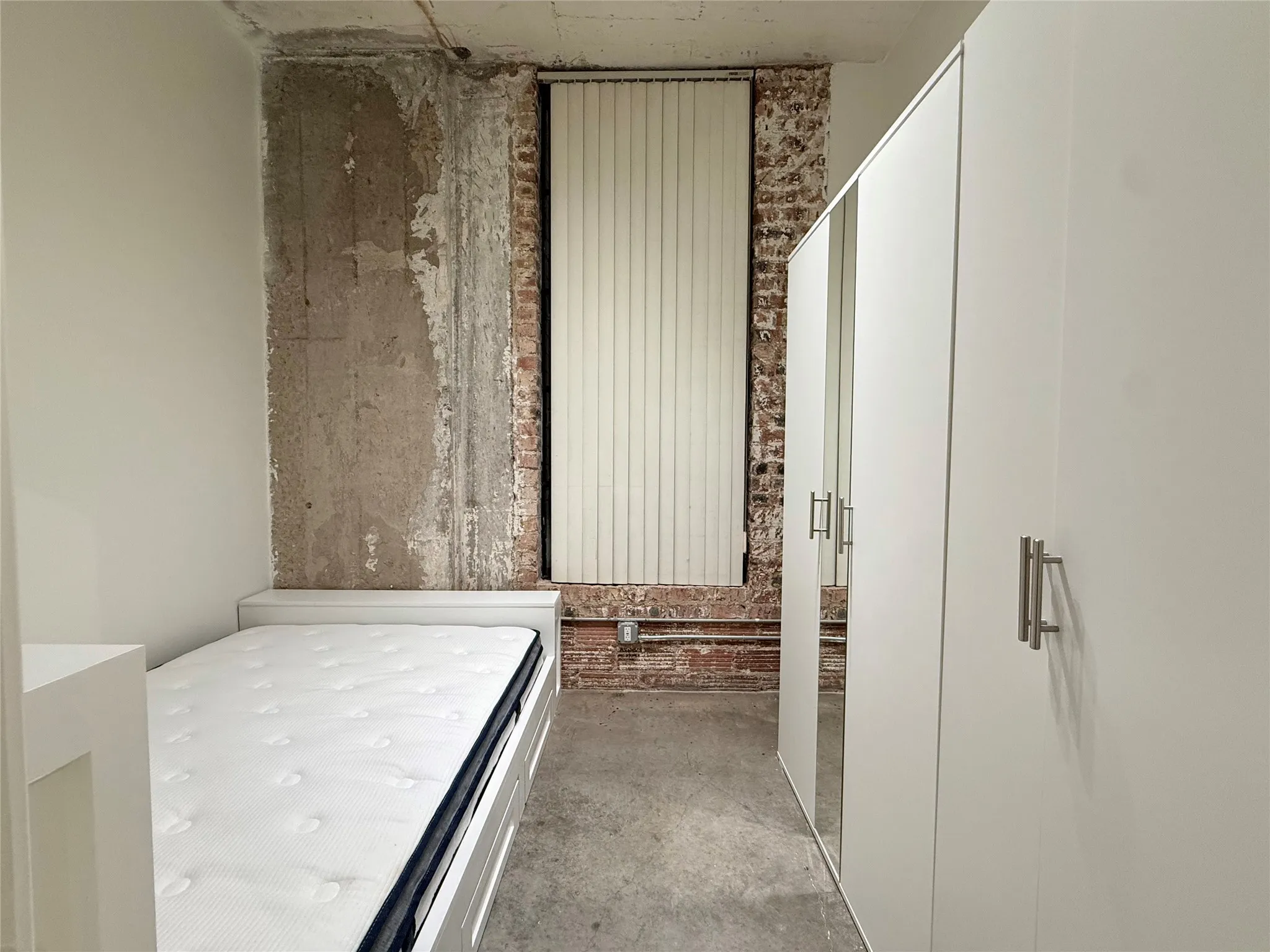 Condominium For Sale in Dallas County , 1122 Jackson Street 522, Dallas, Texas 75202, 2 Bedrooms, 1 Bathroom, 1 Garage spaces, 840 Sqft, built in 1925, Price $225,000, mls#21346323, Real Estate Agent in Dallas, Homes For Sale in Dallas county, Homes For Sale in Dallas, Realtor in Dallas Texas, Real Estate Brokerage Independent Realty Texas, Luminita Cordes Realtor