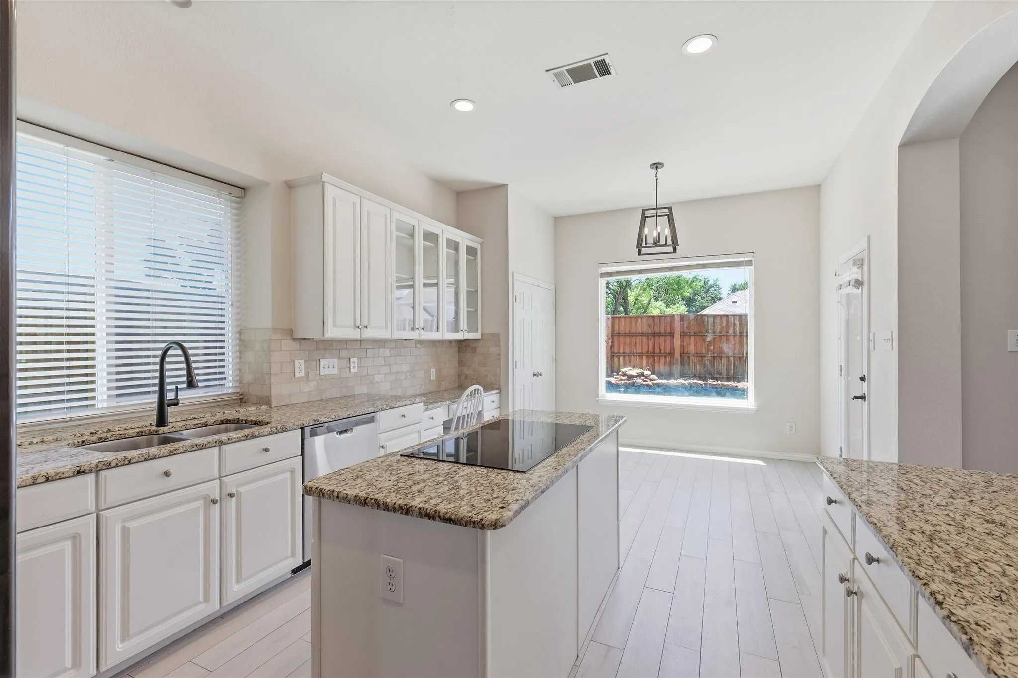 Single Family Residence For Sale in Denton County , 1521 Blue Mesa Road, Carrollton, Texas 75007, 5 Bedroom, 4 Bathroom, 2 Garage spaces, 3,369 Sqft, built in 1996, mls#21346332, Real Estate Agent in Carrollton, Homes For Sale in Denton county, Homes For Sale in Carrollton, Realtor in Carrollton Texas, Real Estate Brokerage Independent Realty Texas, Luminita Cordes Realtor